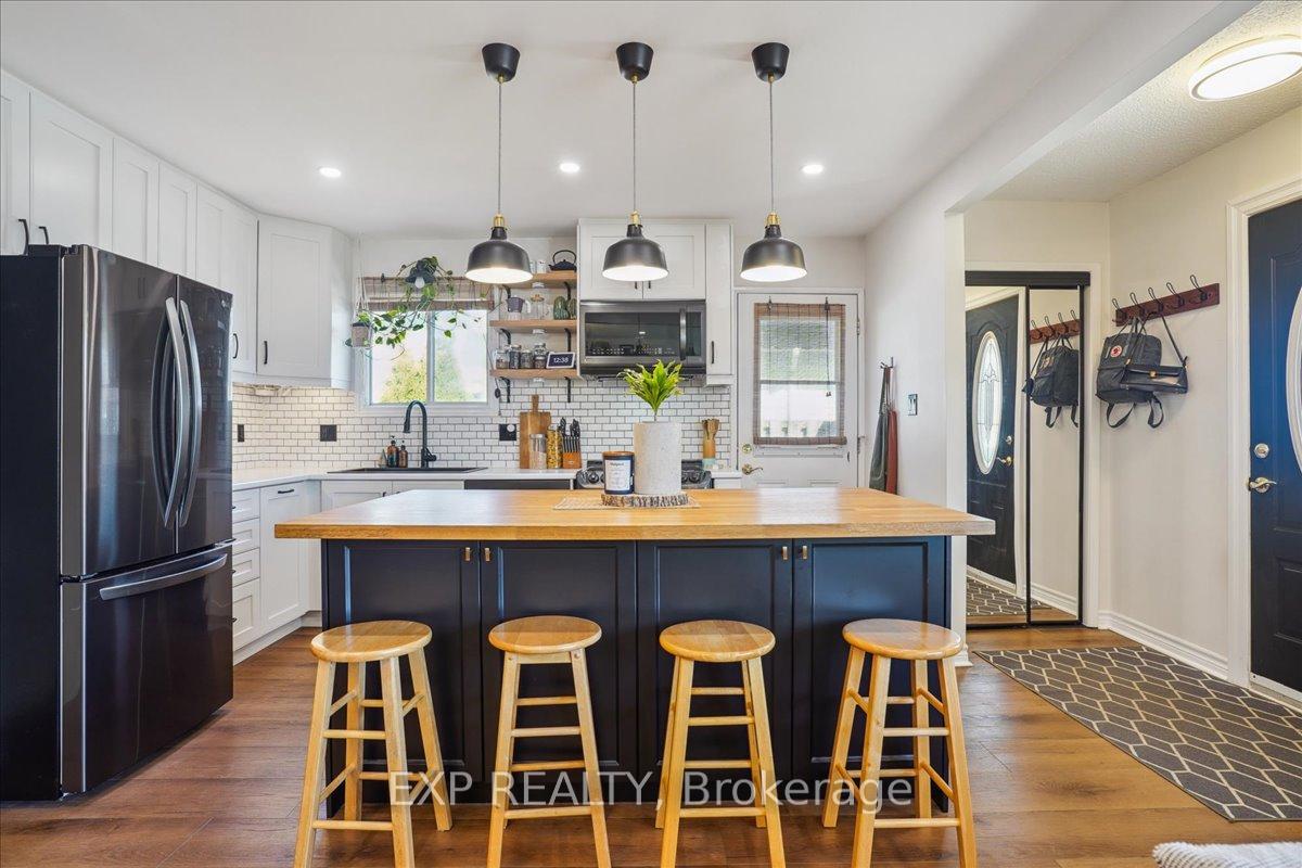Photo 8 of 185 Lawnhurst Drive, Hamilton, Lawfield — HOMEH