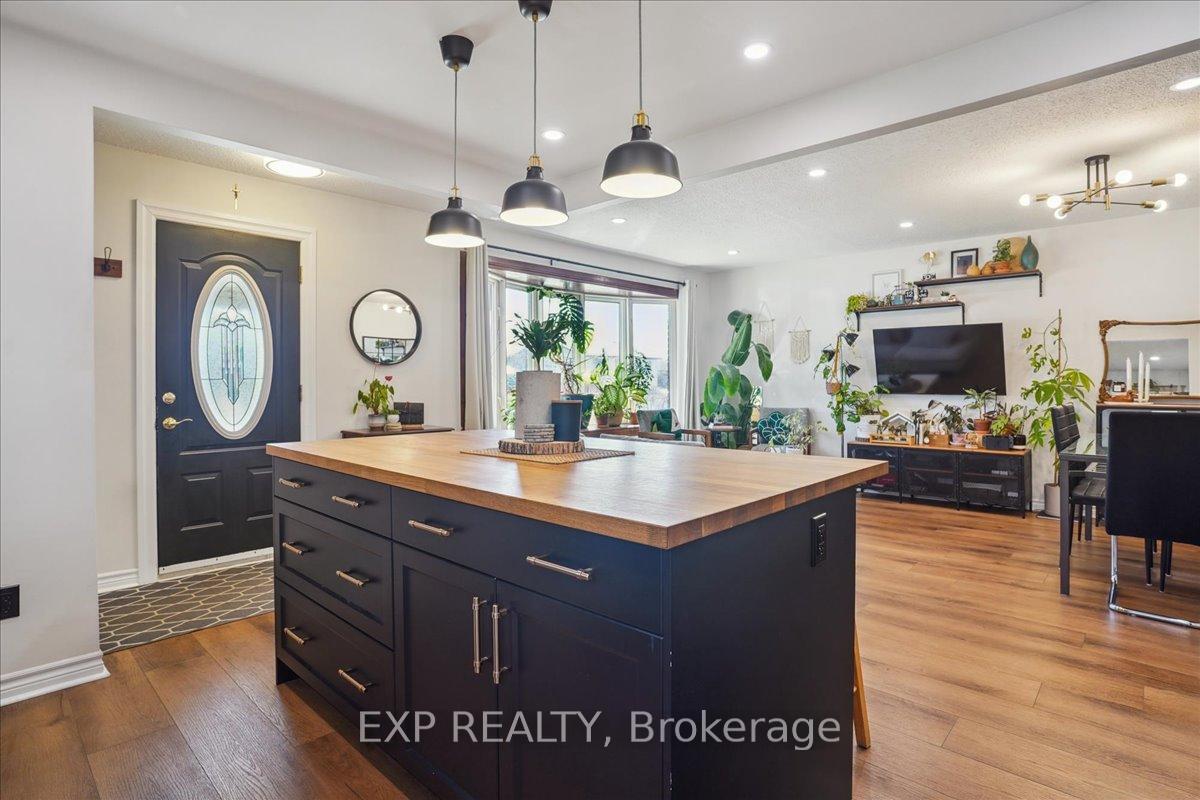 Photo 9 of 185 Lawnhurst Drive, Hamilton, Lawfield — HOMEH