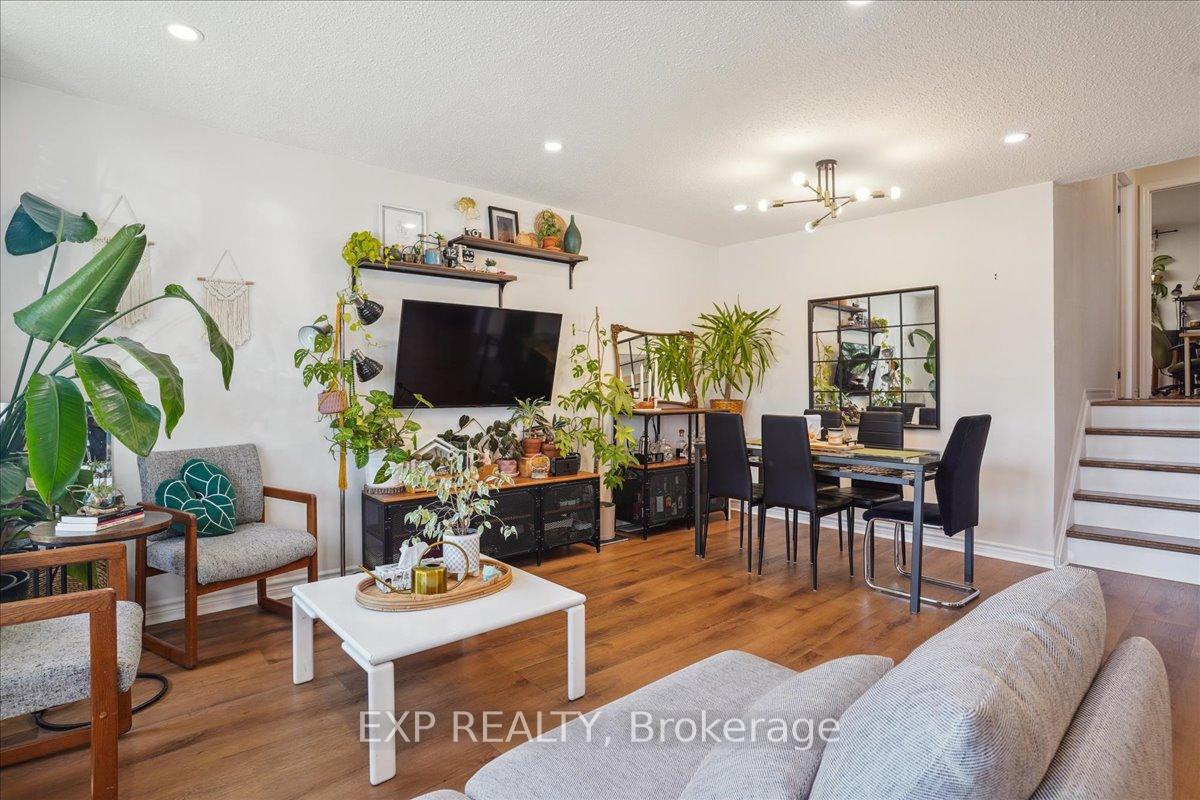 Photo 12 of 185 Lawnhurst Drive, Hamilton, Lawfield — HOMEH