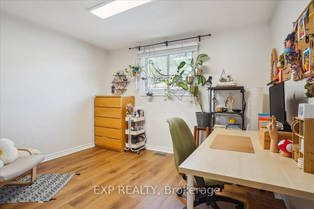 Photo 17 of 185 Lawnhurst Drive, Hamilton, Lawfield — HOMEH