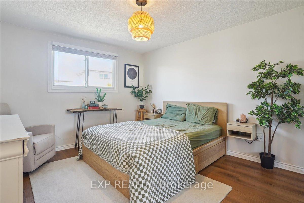 Photo 18 of 185 Lawnhurst Drive, Hamilton, Lawfield — HOMEH