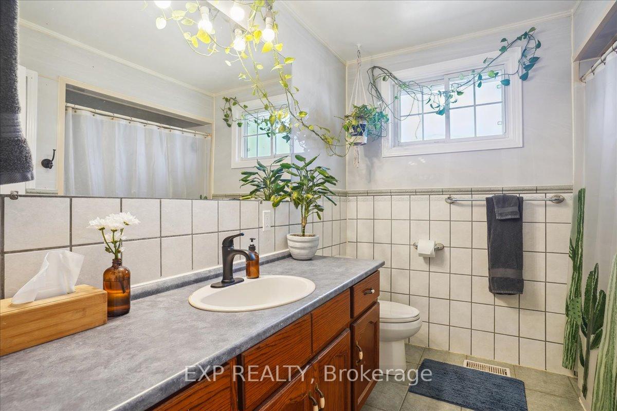 Photo 19 of 185 Lawnhurst Drive, Hamilton, Lawfield — HOMEH