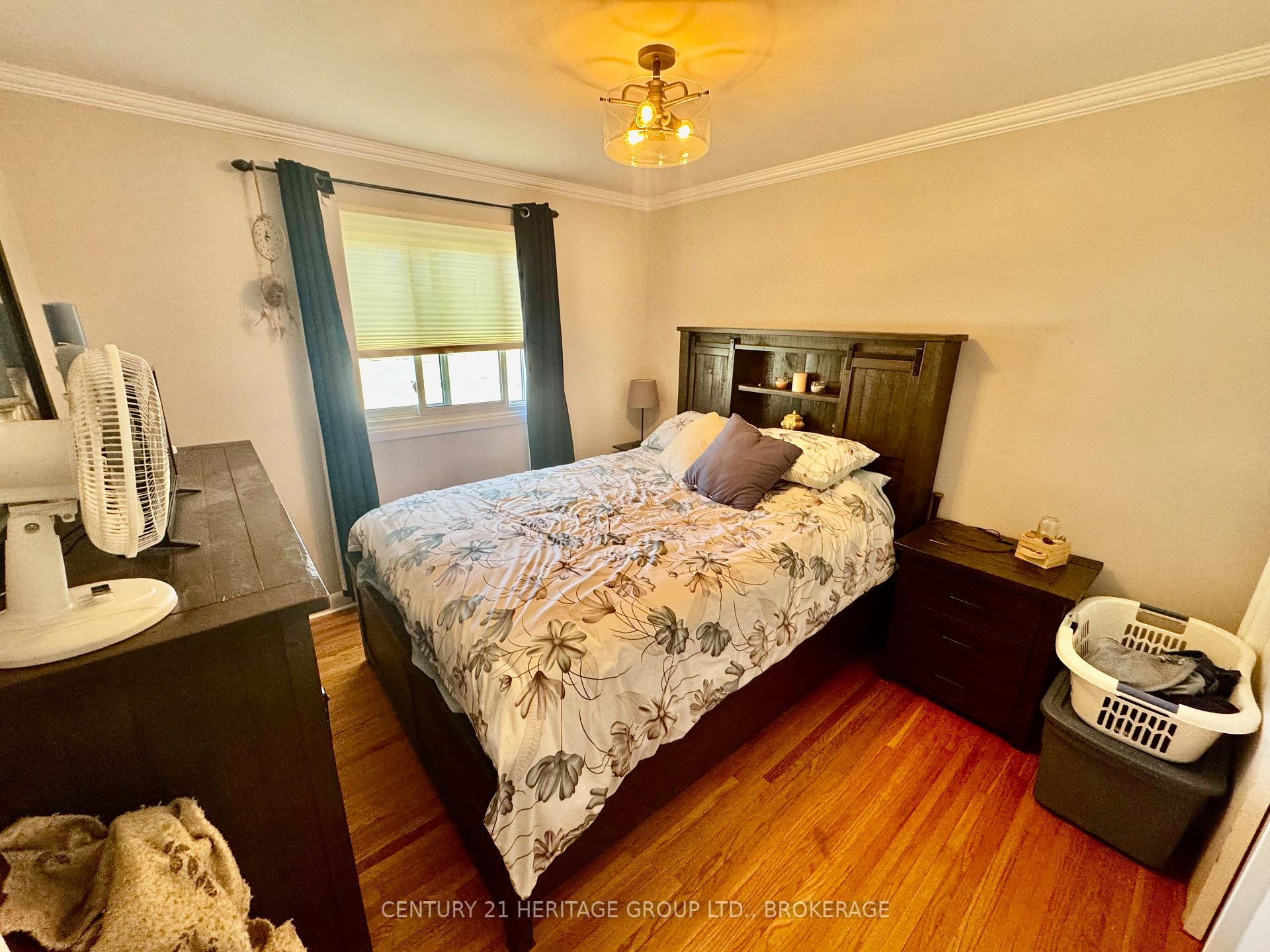 Photo 4 of 170 Churchill Drive, Gananoque — HOMEH