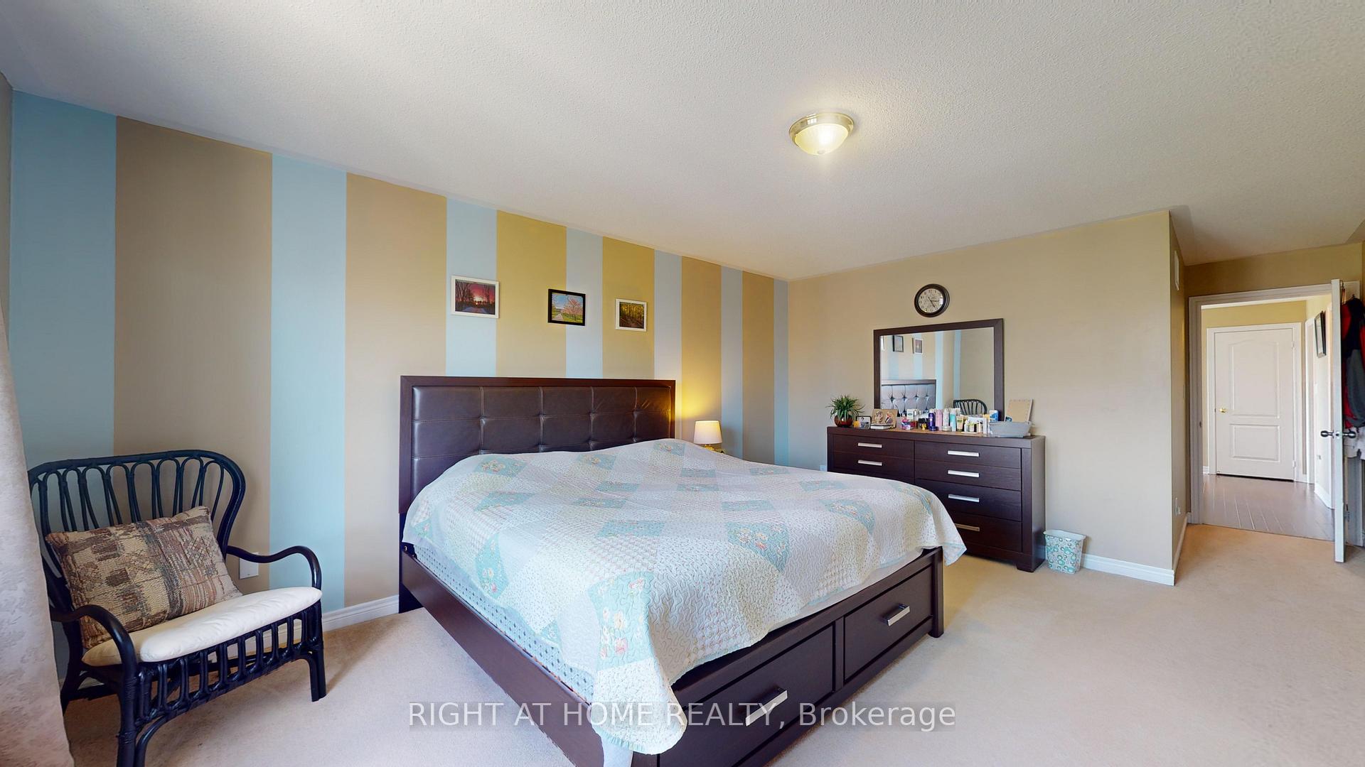 Photo 14 of 88 Lorenzo Circle, Brampton, Sandringham-Wellington — HOMEH