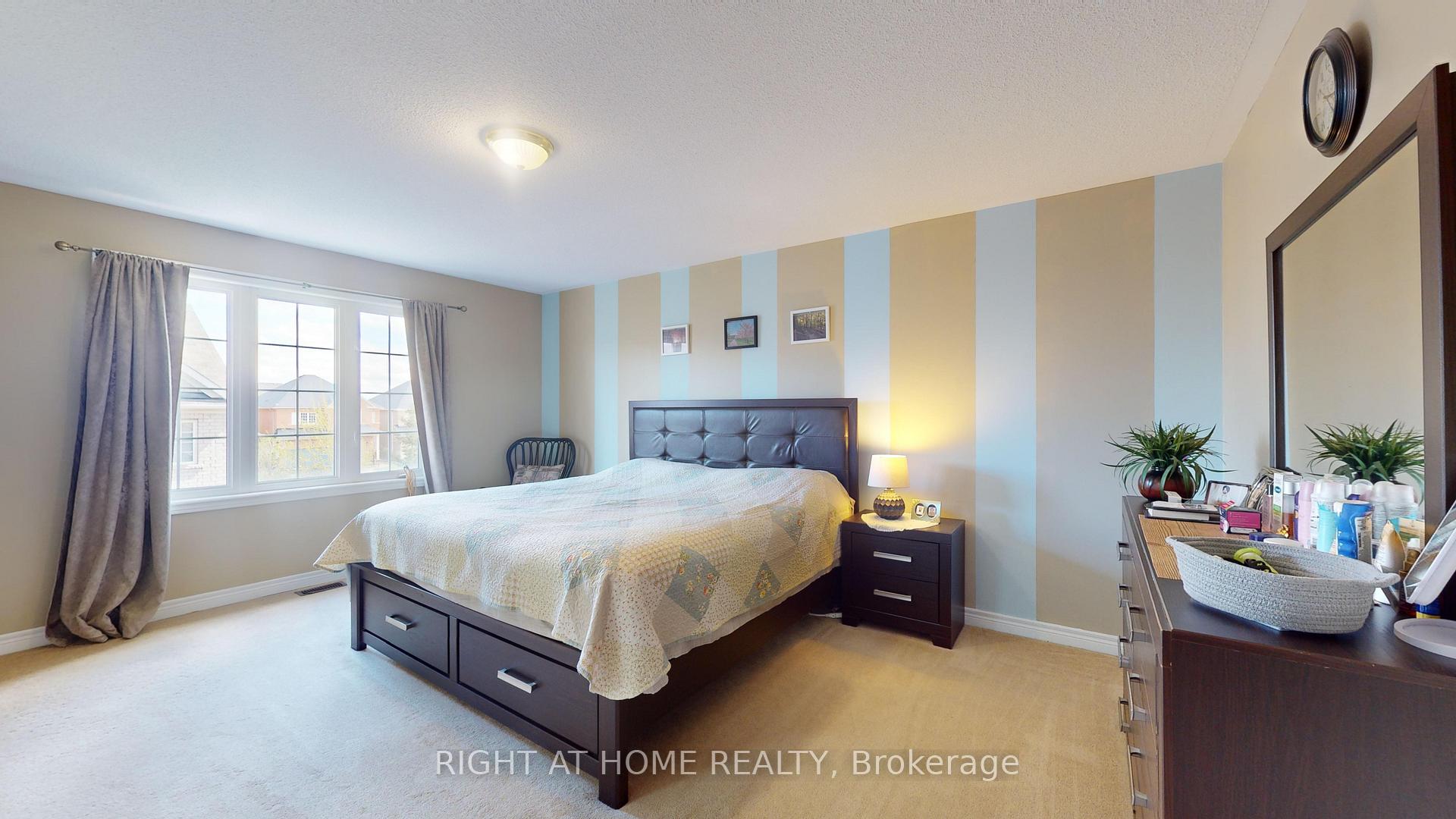 Photo 16 of 88 Lorenzo Circle, Brampton, Sandringham-Wellington — HOMEH