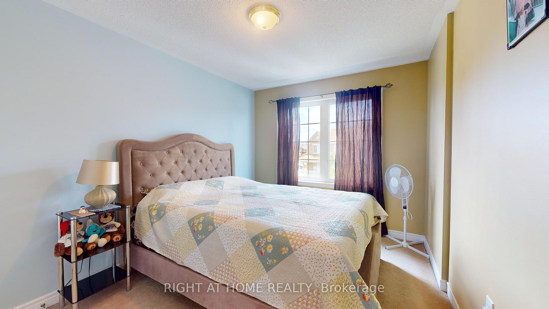 Photo 22 of 88 Lorenzo Circle, Brampton, Sandringham-Wellington — HOMEH