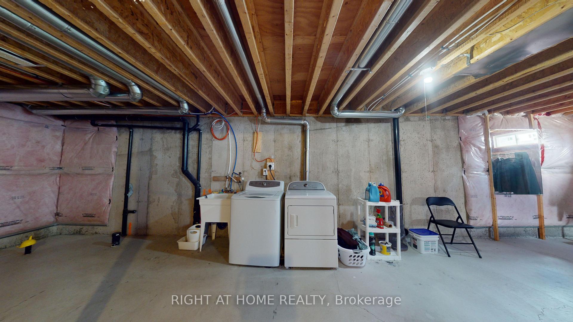 Photo 27 of 88 Lorenzo Circle, Brampton, Sandringham-Wellington — HOMEH
