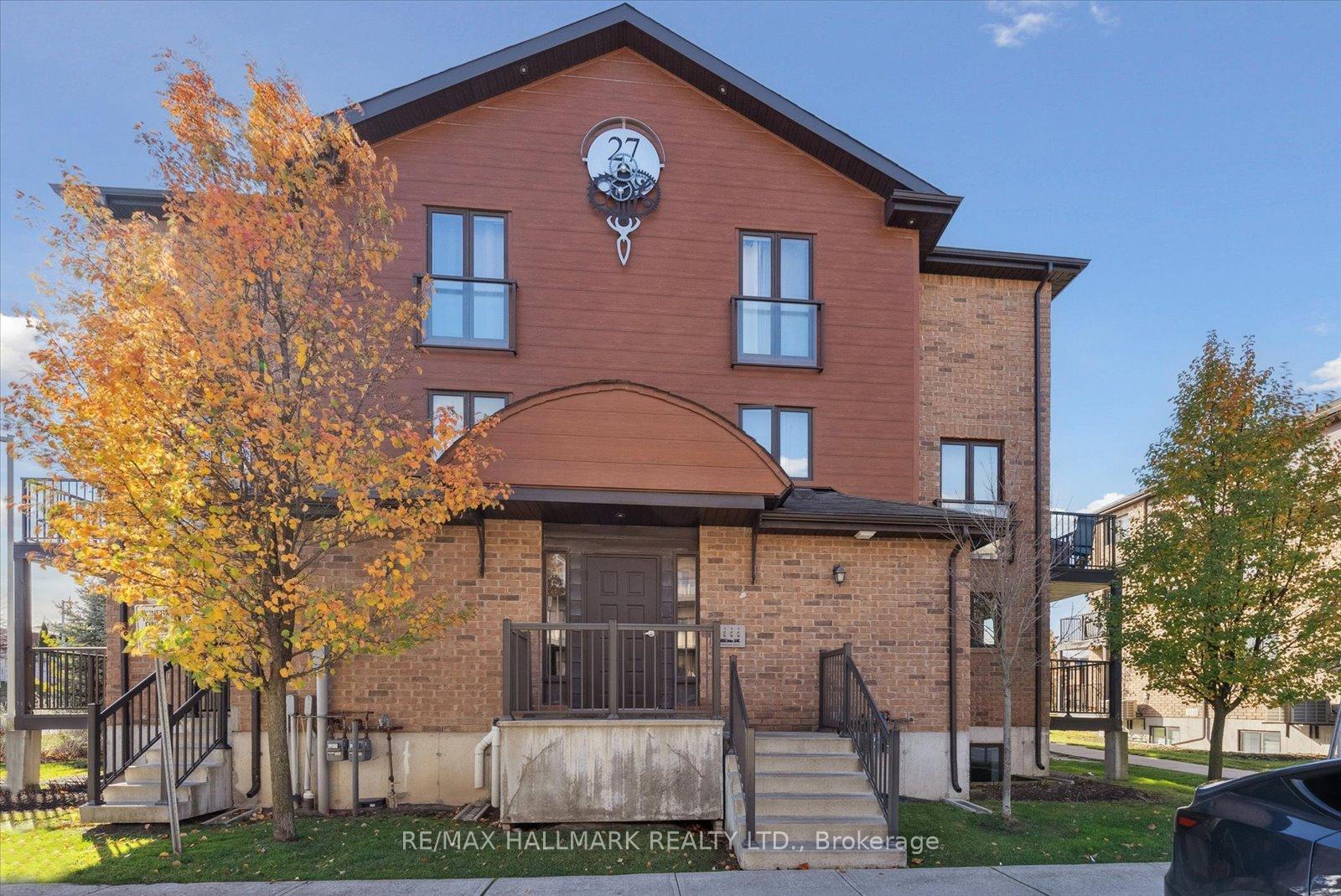 Front of Unit 8, 27 Madelaine Drive