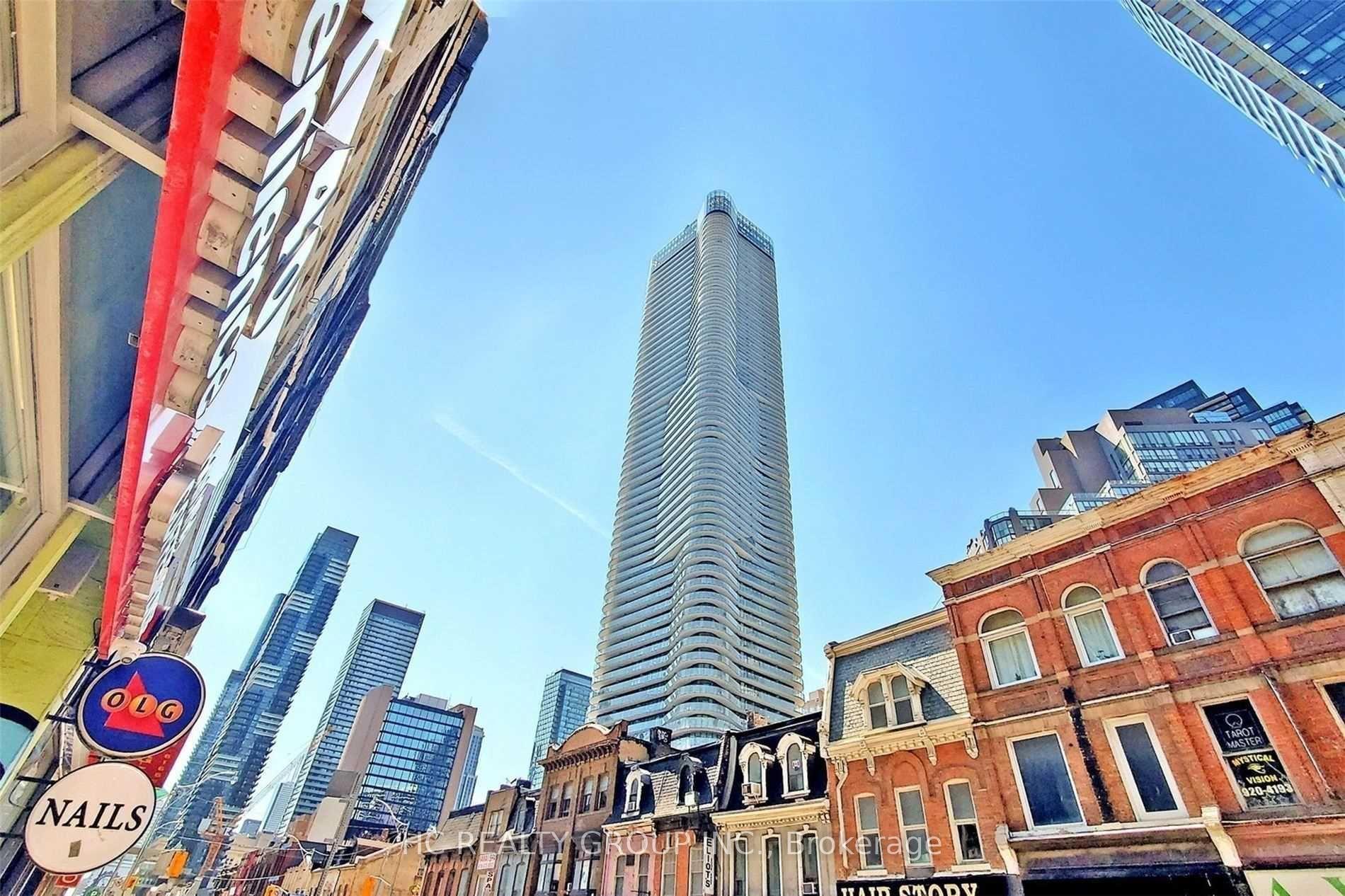 Front of Unit 3408, 11 Wellesley Street W