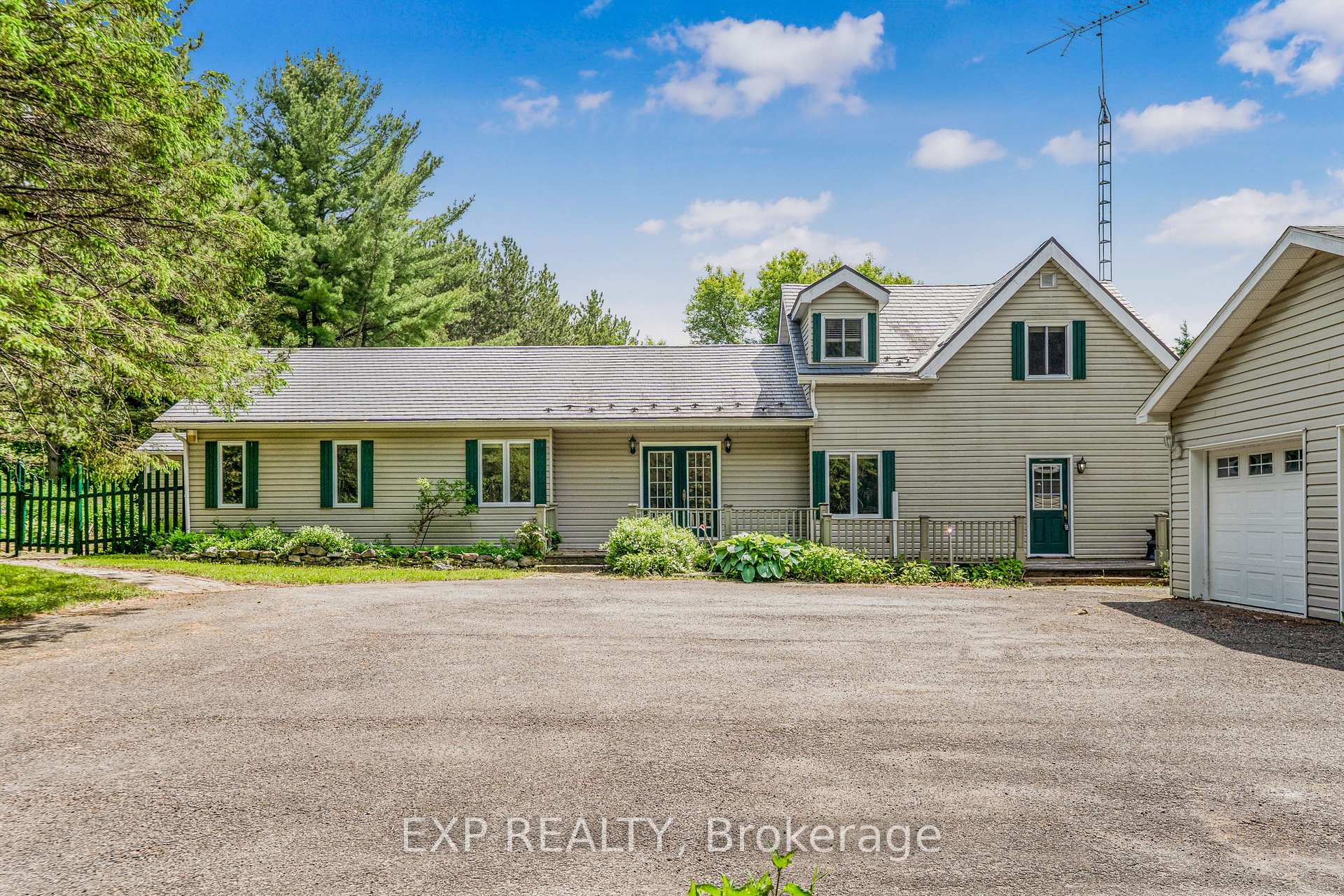 Photo 2 of 1948 Borris Road, Champlain, Champlain Twp — HOMEH