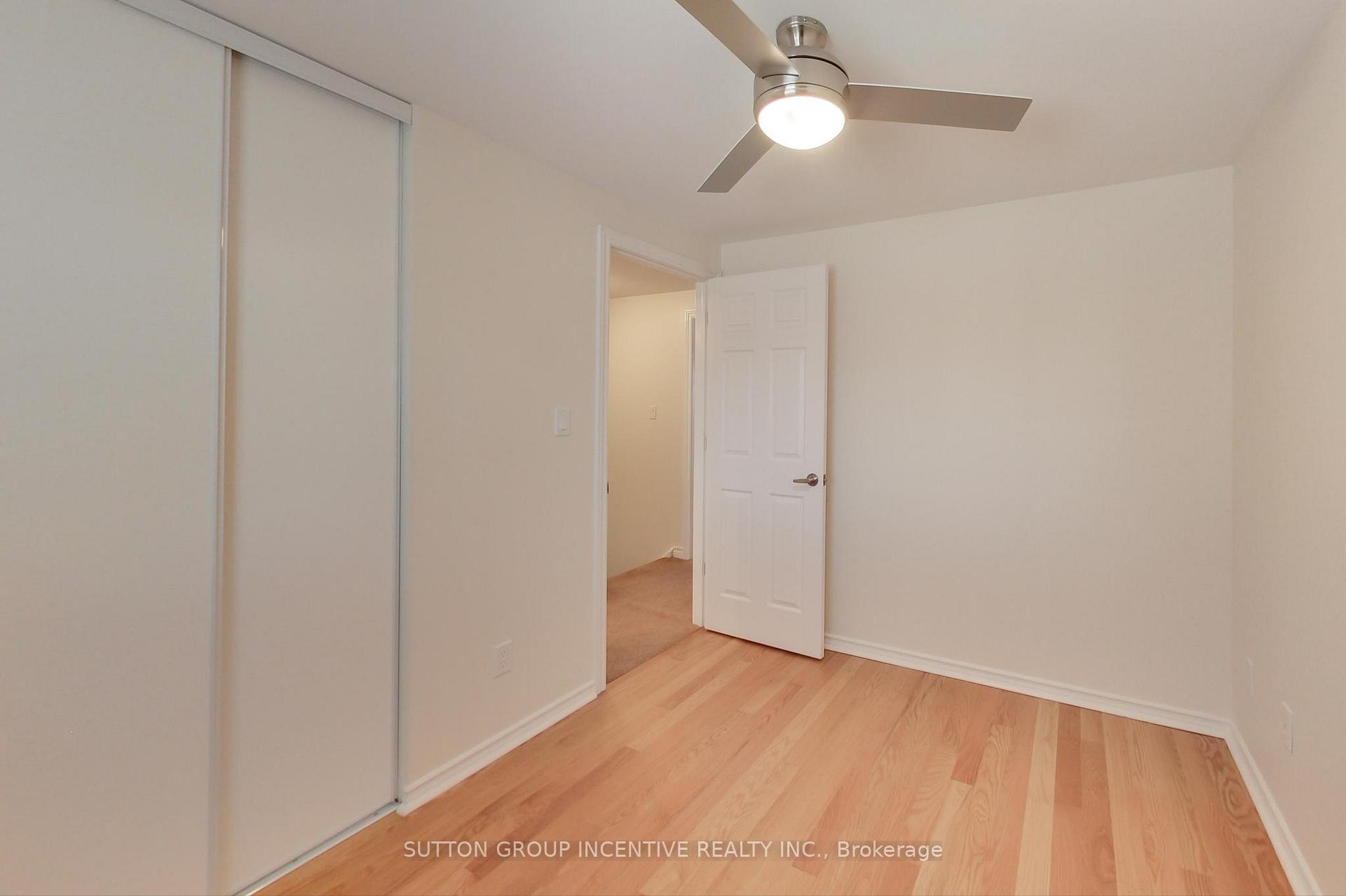 Photo 13 of 39 Cassander Crescent, Brampton, Heart Lake East — HOMEH