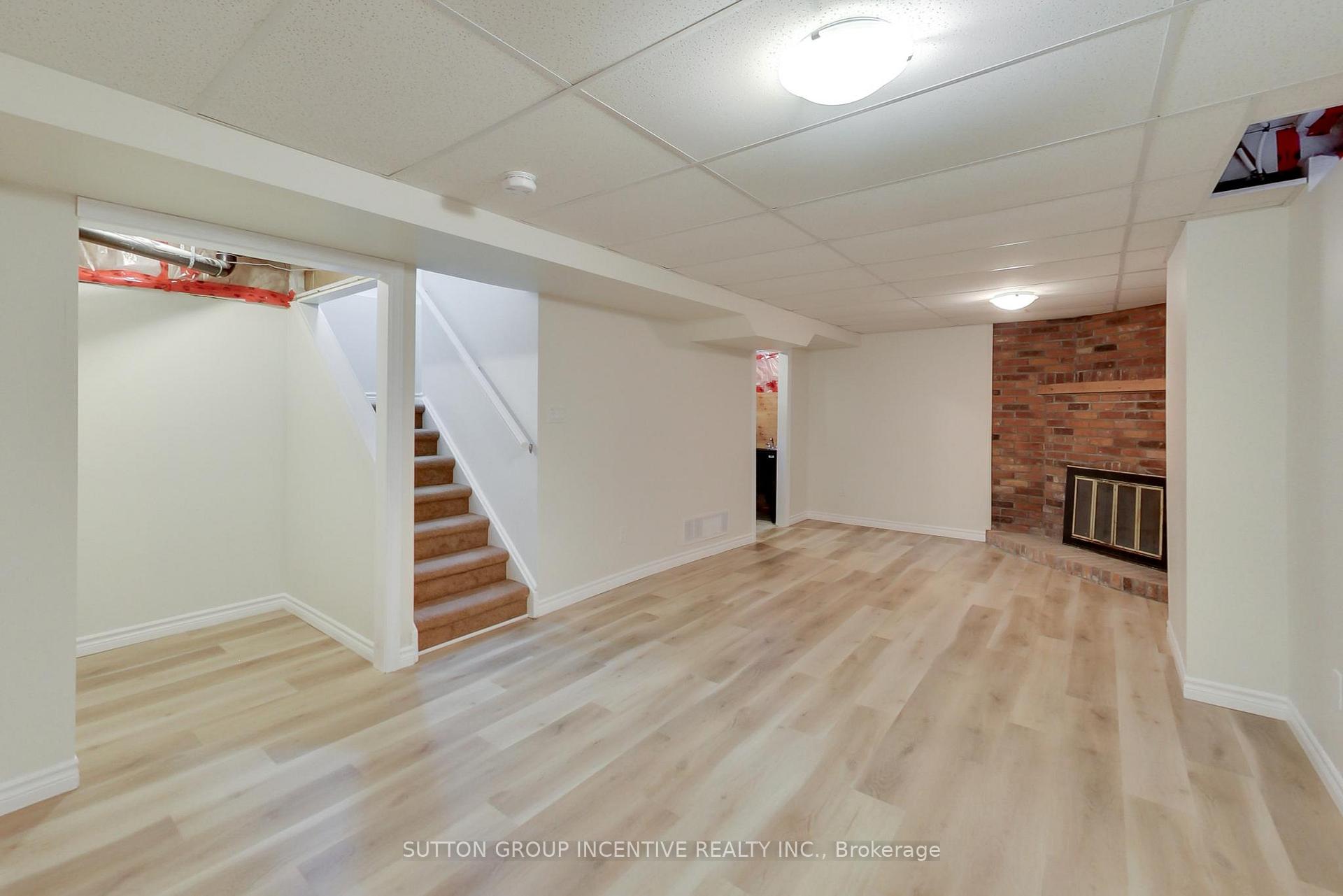 Photo 17 of 39 Cassander Crescent, Brampton, Heart Lake East — HOMEH