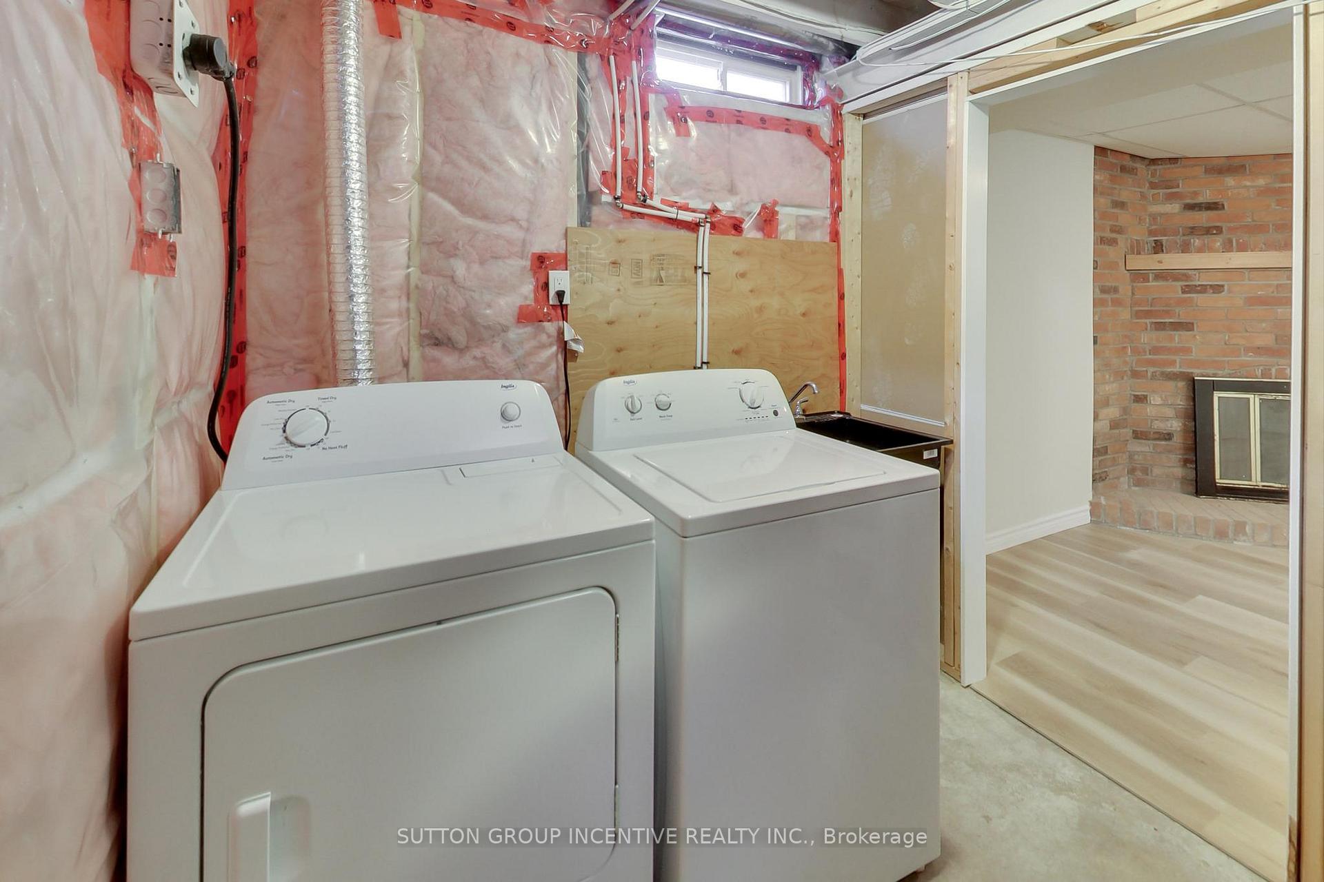Photo 19 of 39 Cassander Crescent, Brampton, Heart Lake East — HOMEH
