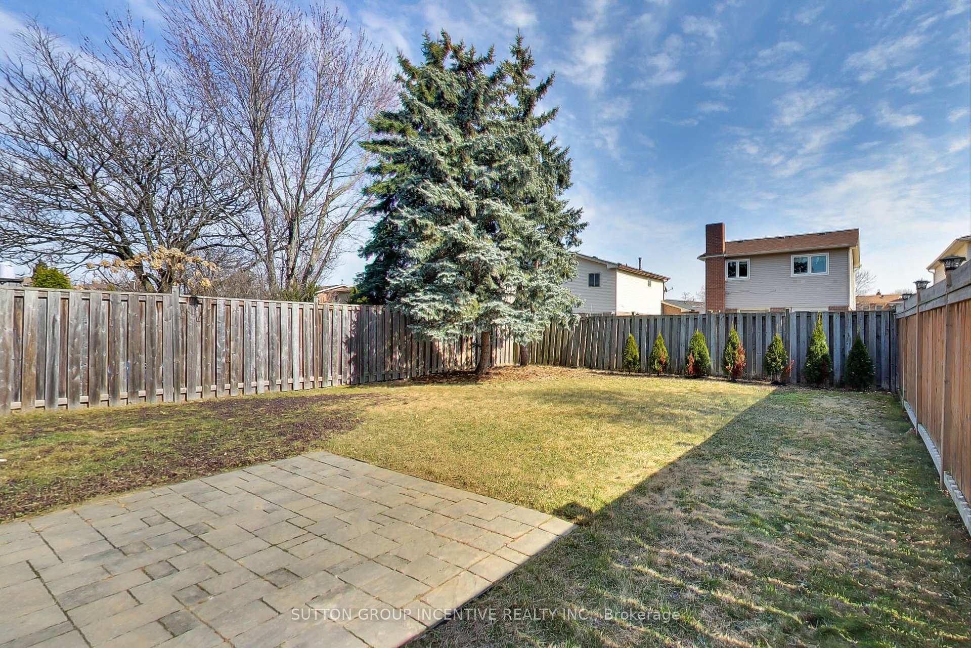 Photo 20 of 39 Cassander Crescent, Brampton, Heart Lake East — HOMEH