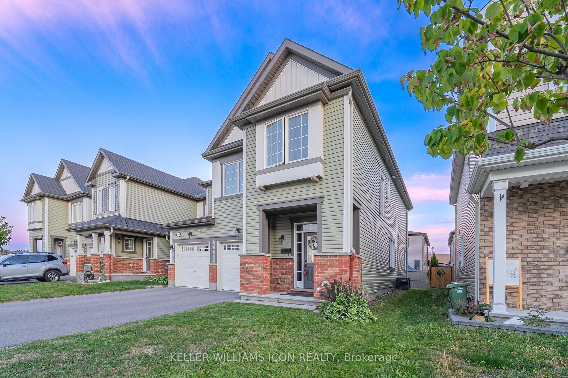 Photo 3 of 88 Buffalograss Crescent, Ottawa, Barrhaven - Half Moon Bay — HOMEH