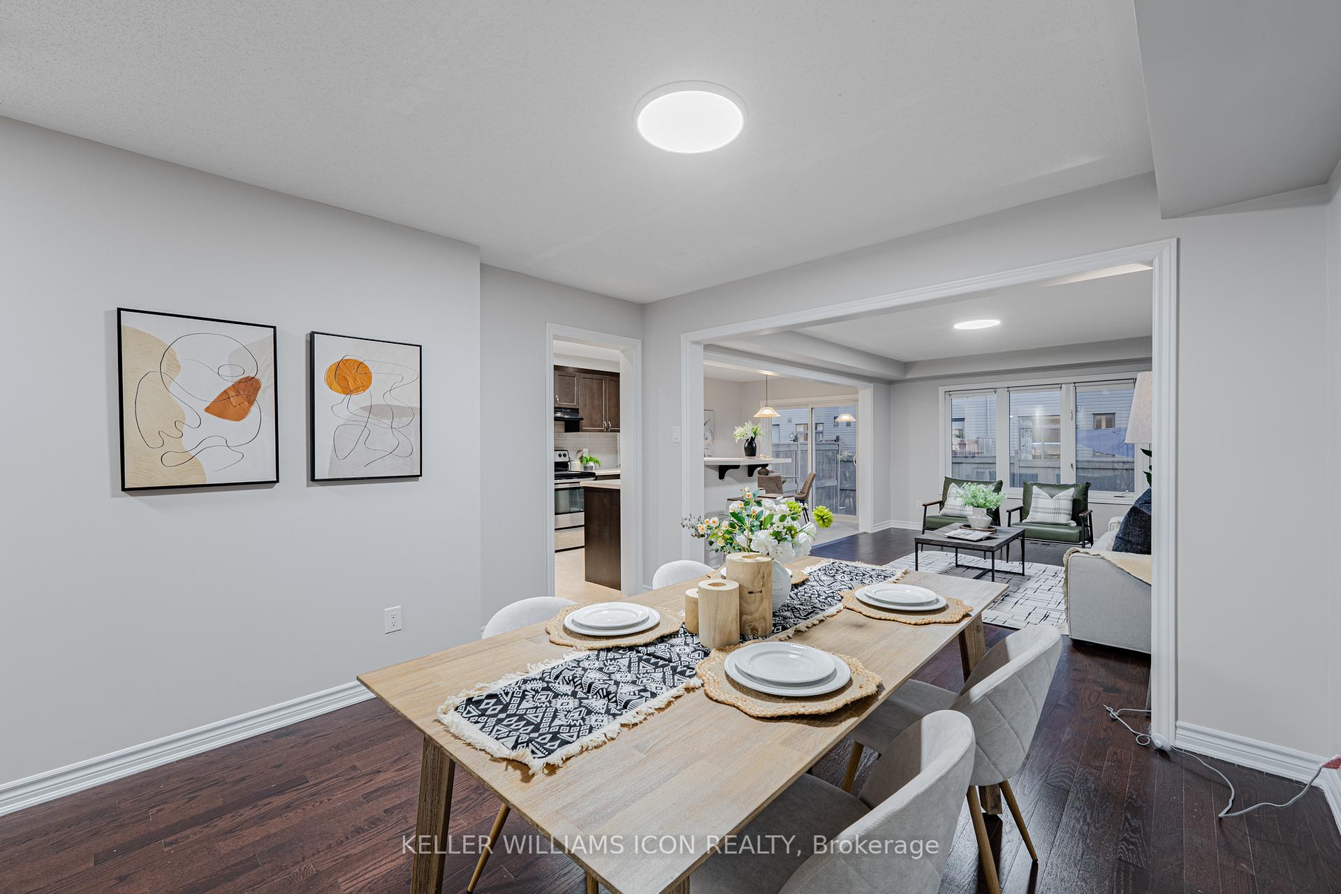 Photo 10 of 88 Buffalograss Crescent, Ottawa, Barrhaven - Half Moon Bay — HOMEH