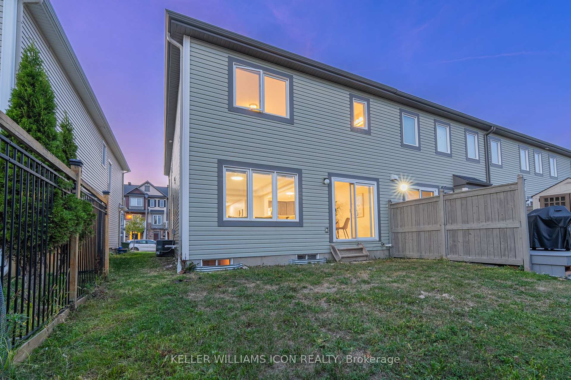 Photo 32 of 88 Buffalograss Crescent, Ottawa, Barrhaven - Half Moon Bay — HOMEH