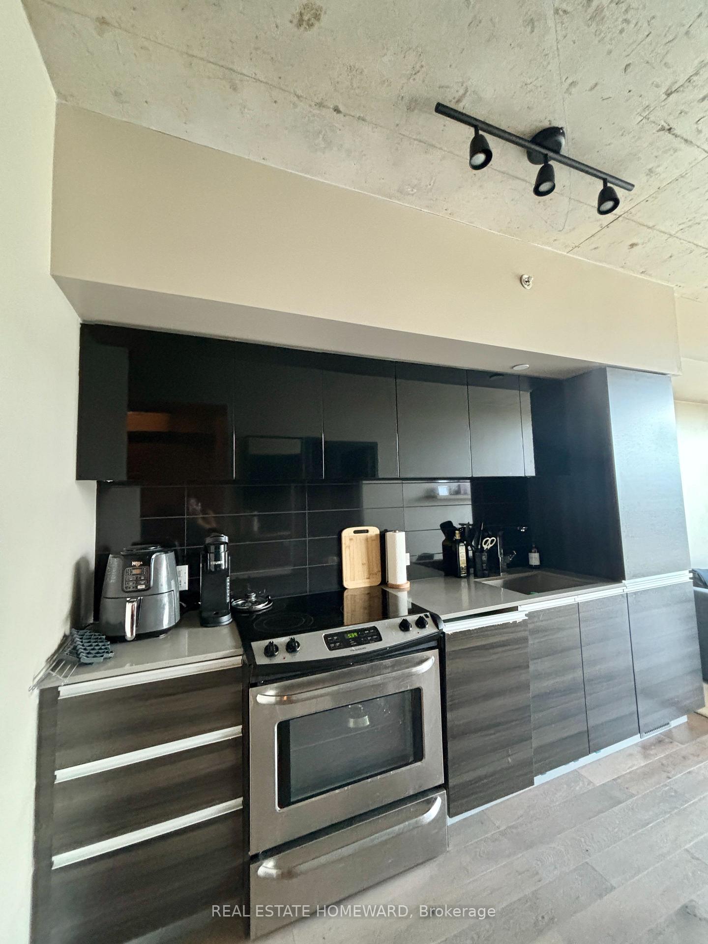 Photo 6 of Unit 1010, 1190 Dundas Street E, Toronto, South Riverdale — HOMEH