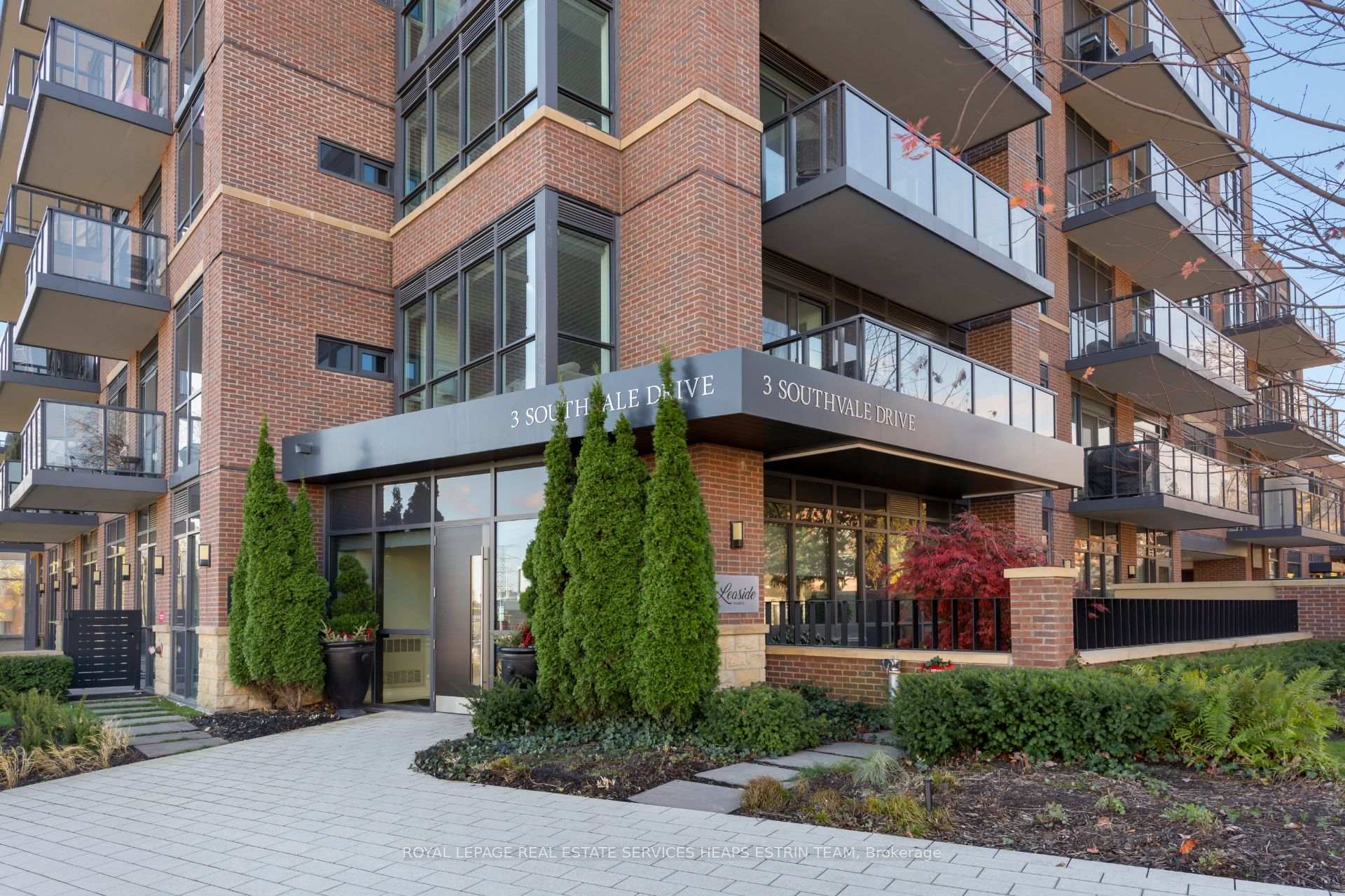 Photo 5 of Unit 406, 3 Southvale Drive, Toronto, Leaside — HOMEH