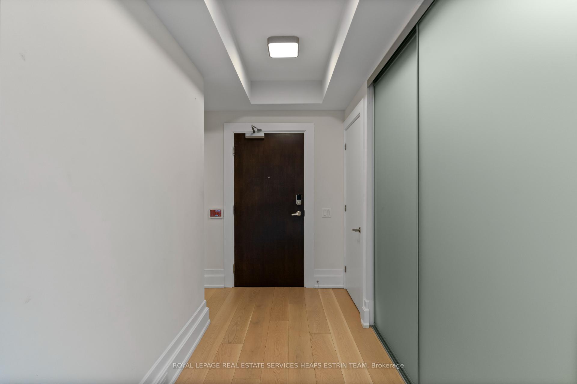 Photo 2 of Unit 406, 3 Southvale Drive, Toronto, Leaside — HOMEH