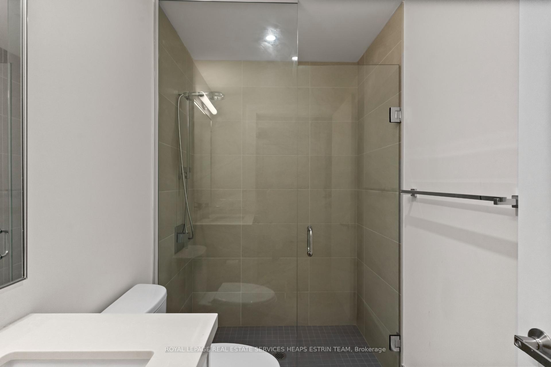 Photo 8 of Unit 406, 3 Southvale Drive, Toronto, Leaside — HOMEH