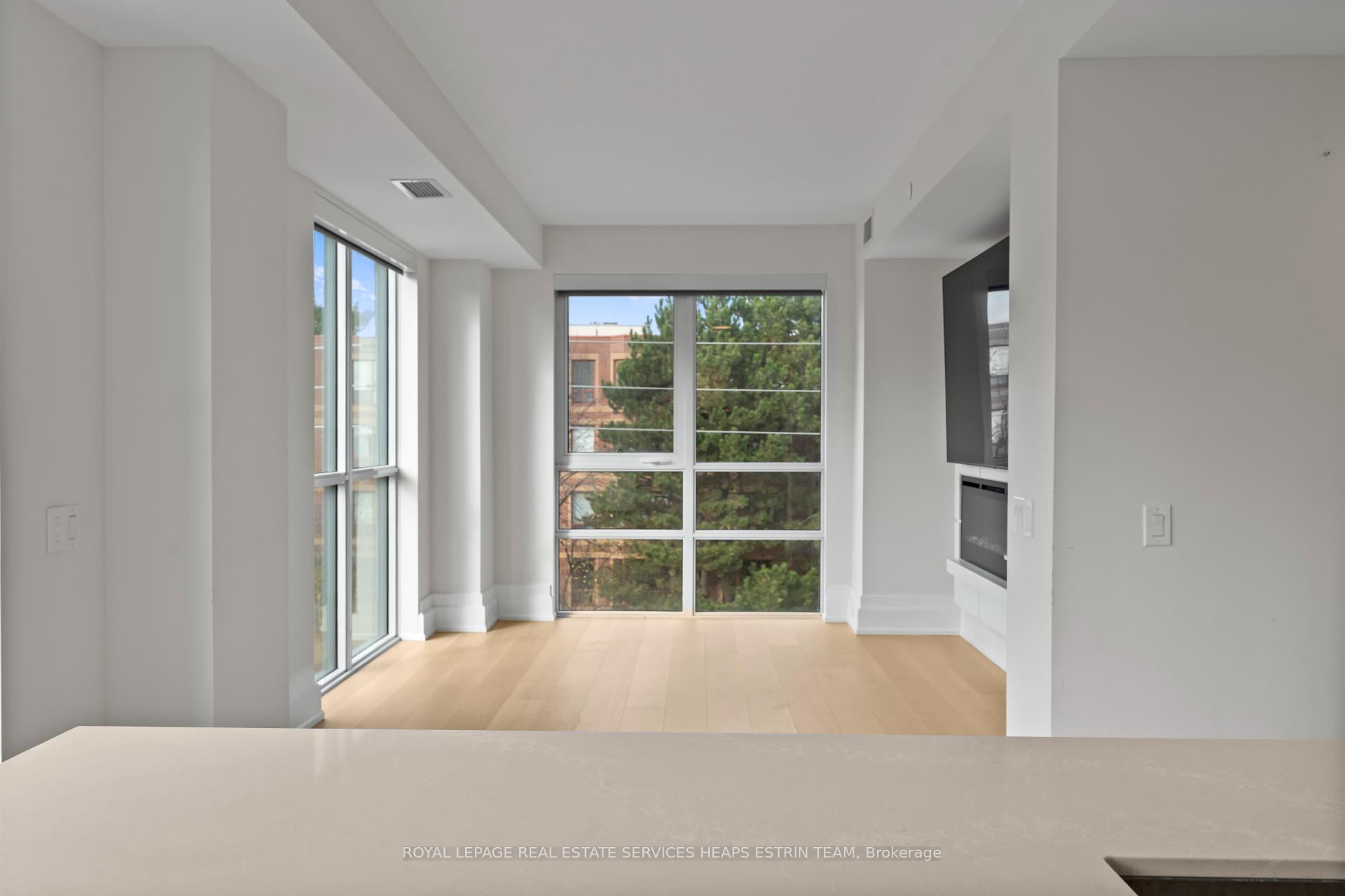 Photo 12 of Unit 406, 3 Southvale Drive, Toronto, Leaside — HOMEH