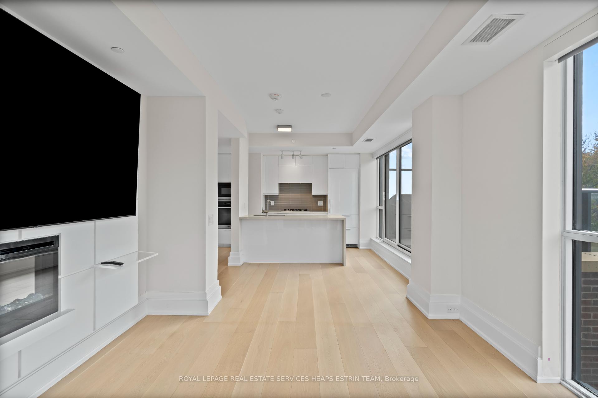 Photo 16 of Unit 406, 3 Southvale Drive, Toronto, Leaside — HOMEH