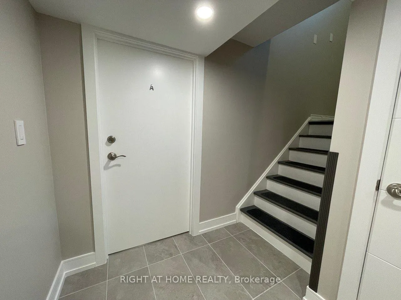 Photo 4 of Unit Bsmt A, 30 Lewis Drive, Vaughan, West Woodbridge — HOMEH