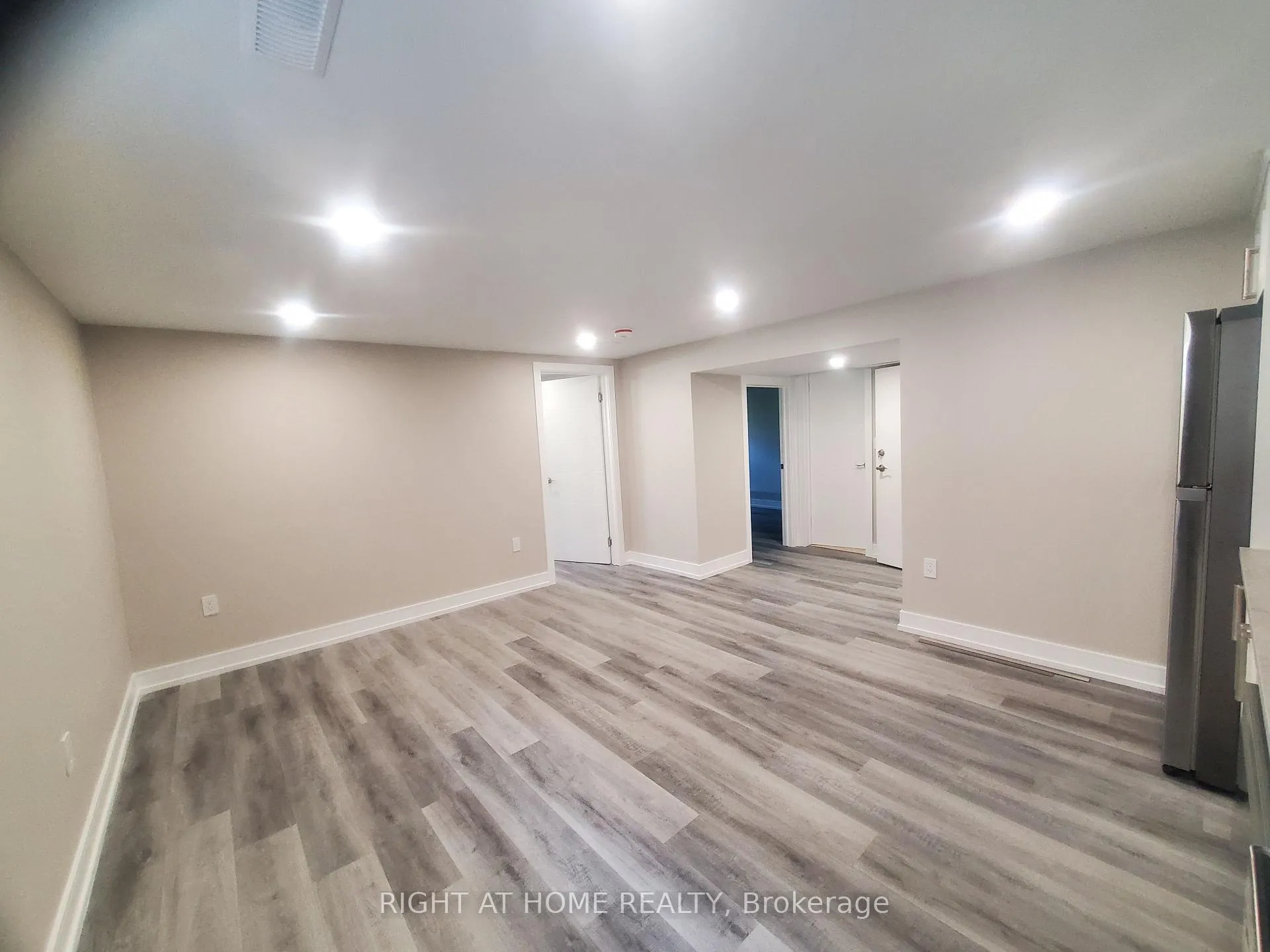 Photo 10 of Unit Bsmt A, 30 Lewis Drive, Vaughan, West Woodbridge — HOMEH