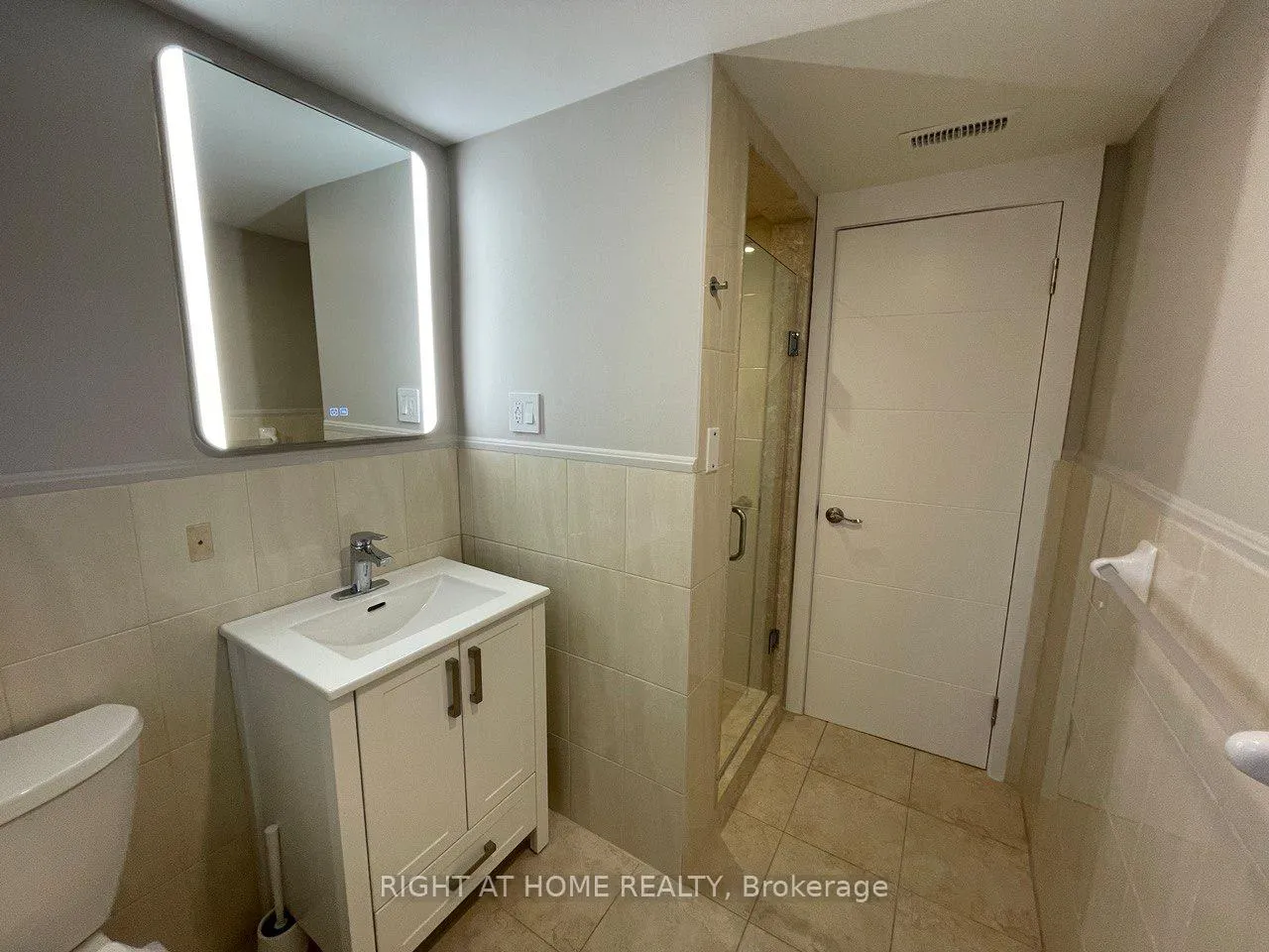 Photo 18 of Unit Bsmt A, 30 Lewis Drive, Vaughan, West Woodbridge — HOMEH