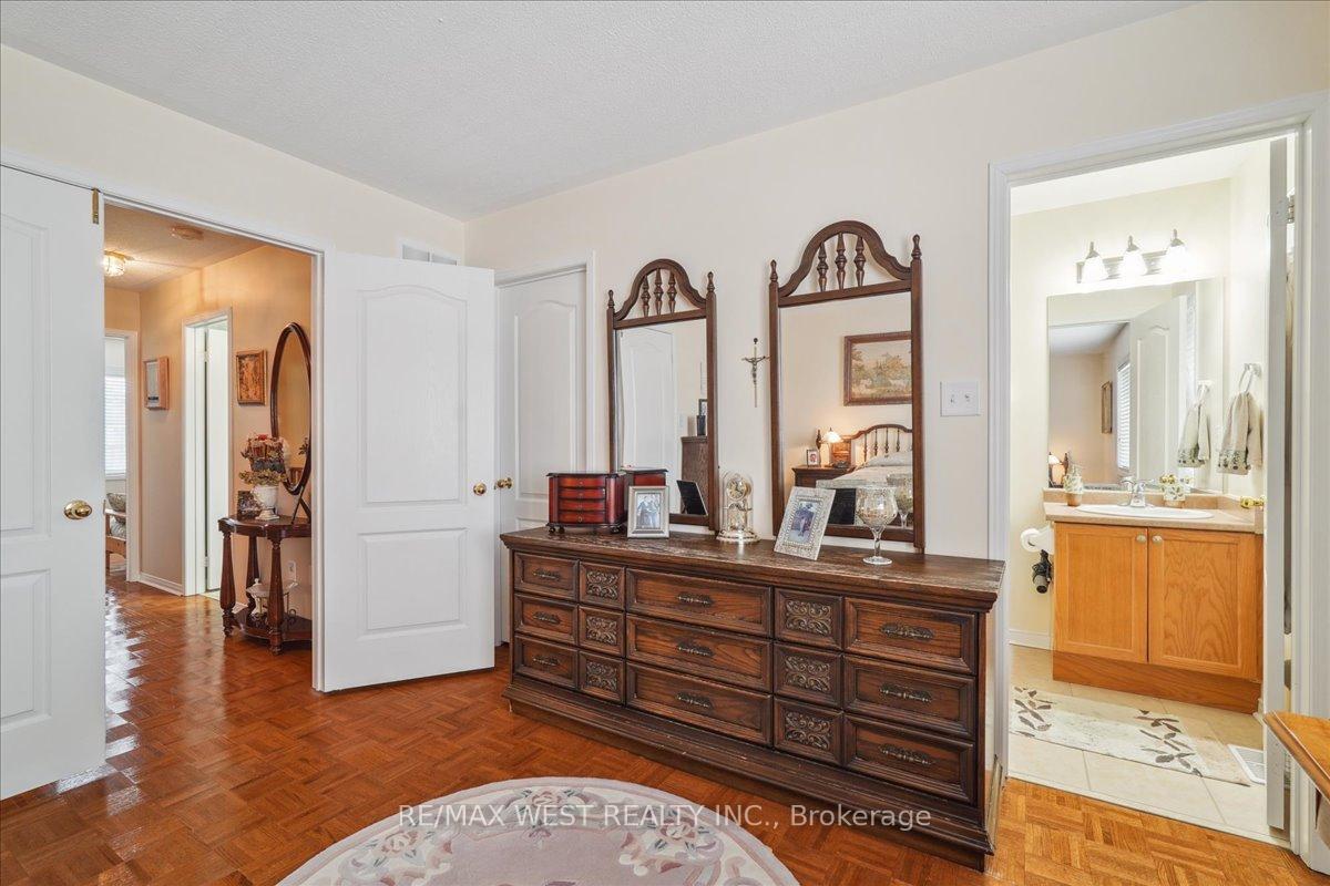 Photo 9 of 83 Ocean Ridge Drive, Brampton, Sandringham-Wellington — HOMEH