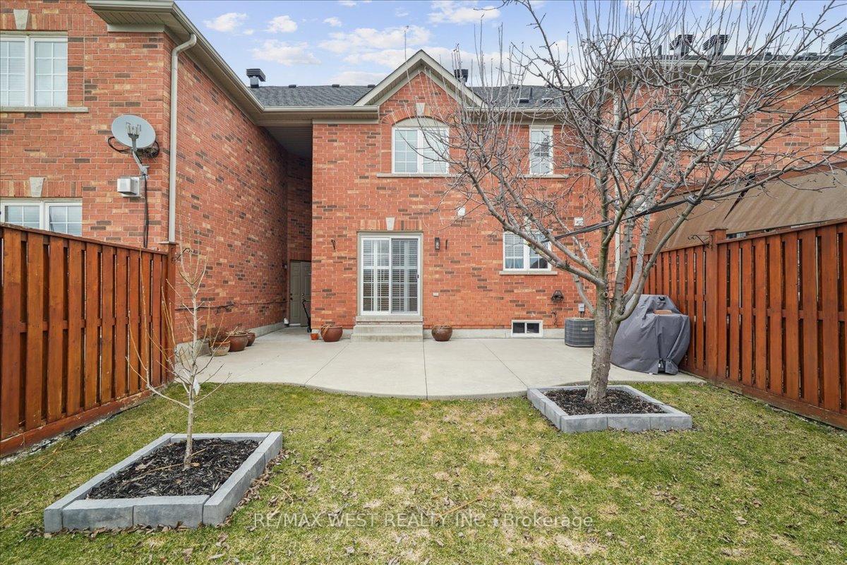 Photo 14 of 83 Ocean Ridge Drive, Brampton, Sandringham-Wellington — HOMEH