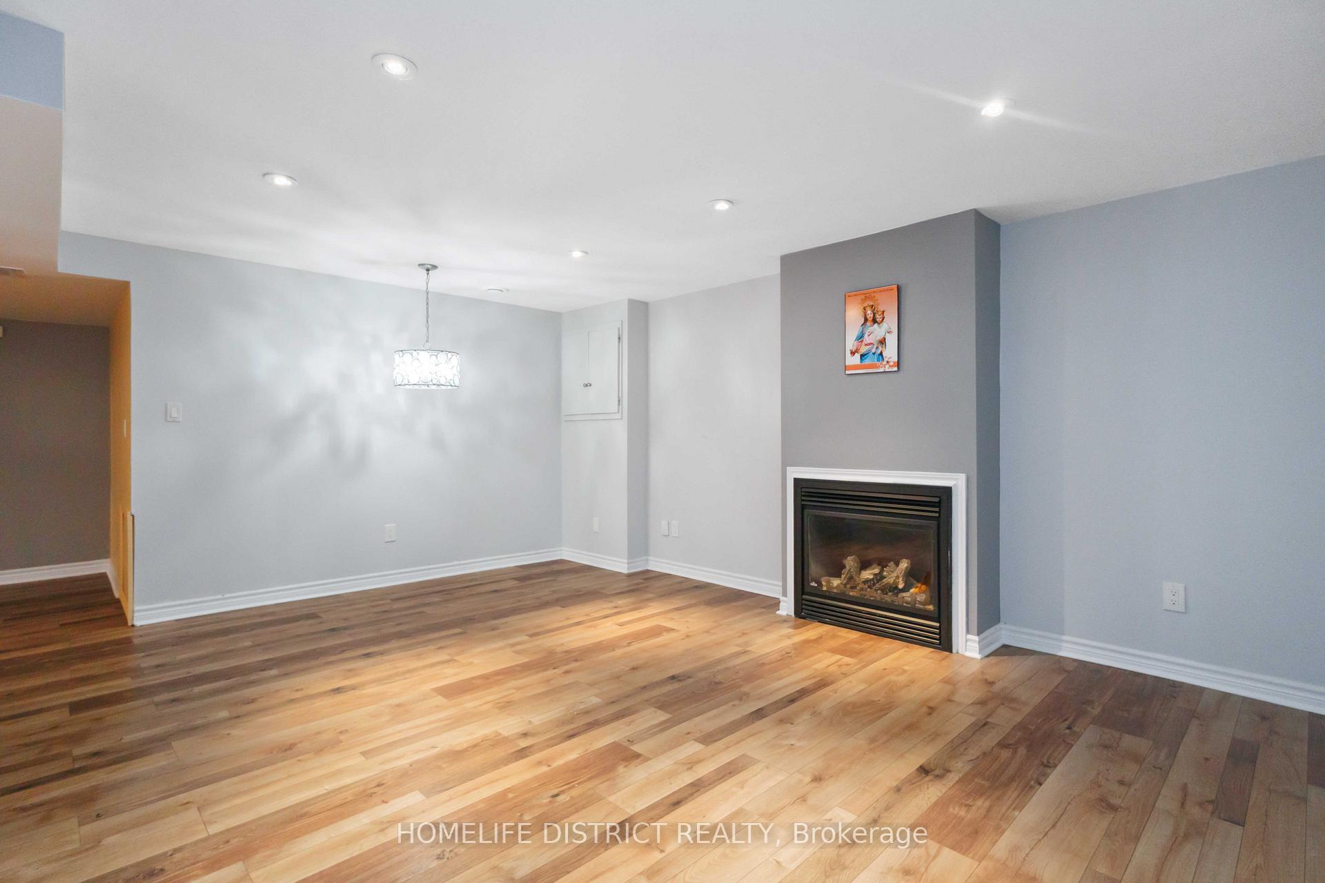 Photo 4 of 2 Bushford Street, Clarington, Courtice — HOMEH