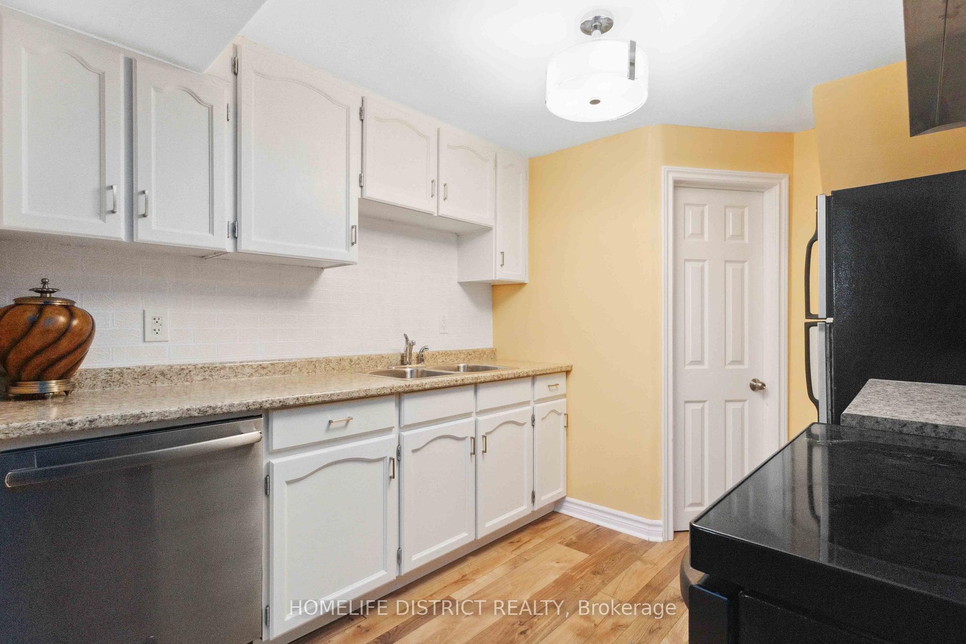 Photo 7 of 2 Bushford Street, Clarington, Courtice — HOMEH