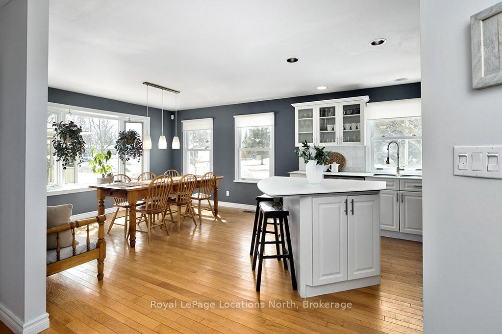 Photo 11 of 46 Napier Street E, Blue Mountains — HOMEH