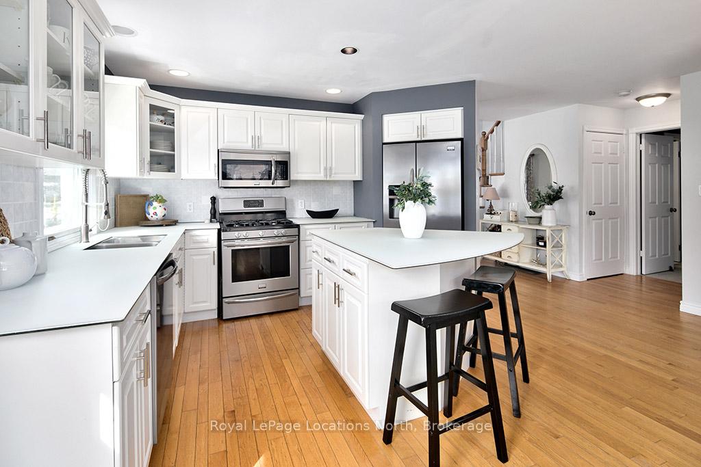 Photo 13 of 46 Napier Street E, Blue Mountains — HOMEH