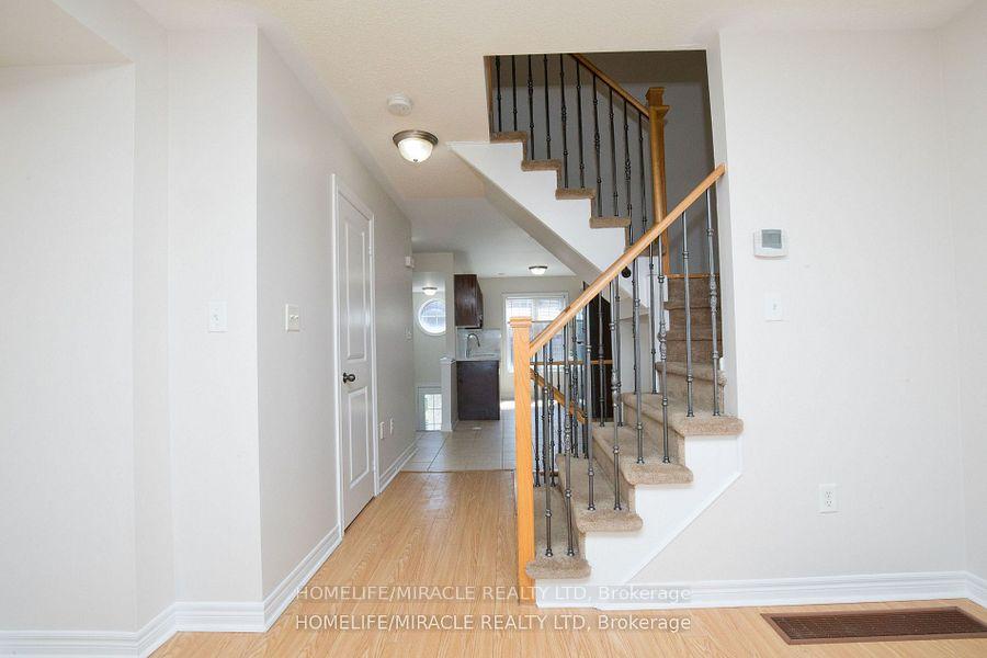 Photo 7 of 28 Battalion Road, Brampton, Northwest Brampton — HOMEH