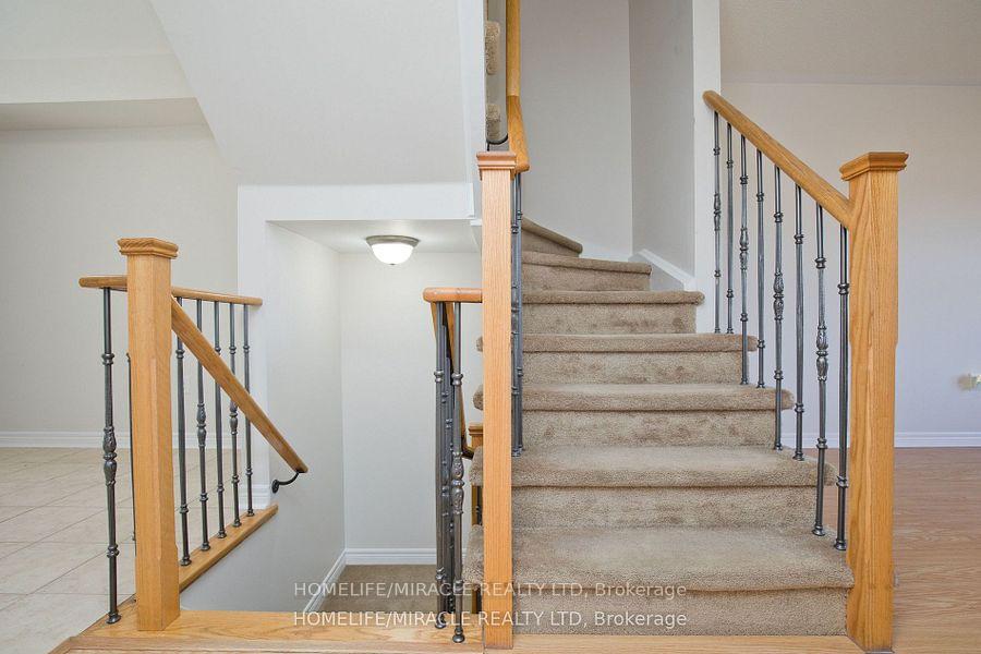 Photo 10 of 28 Battalion Road, Brampton, Northwest Brampton — HOMEH