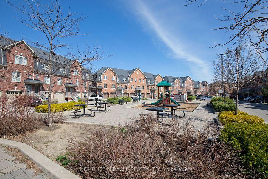 Photo 29 of 28 Battalion Road, Brampton, Northwest Brampton — HOMEH