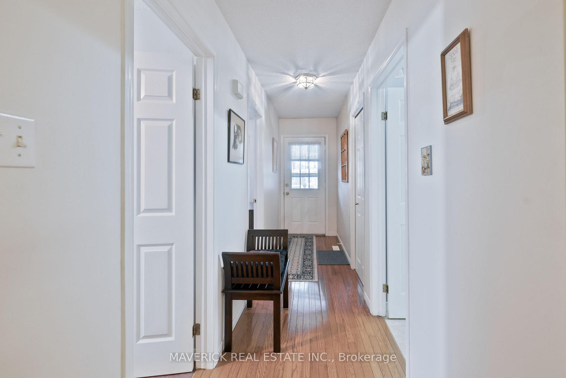 Photo 24 of 98 Carrie Crescent, St. Thomas — HOMEH