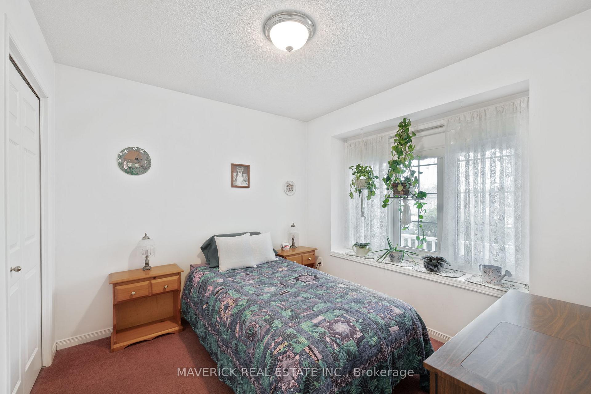 Photo 26 of 98 Carrie Crescent, St. Thomas — HOMEH