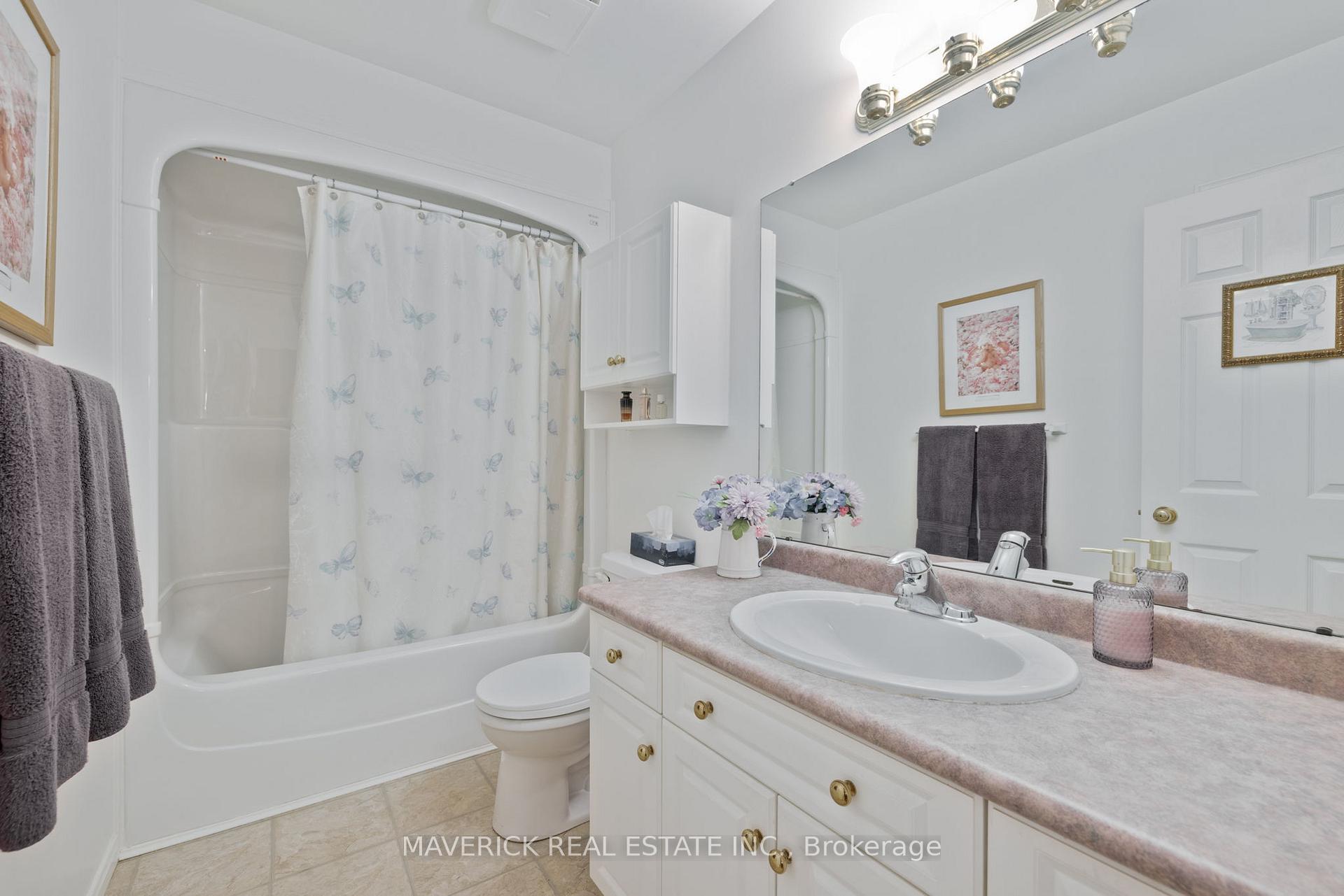 Photo 31 of 98 Carrie Crescent, St. Thomas — HOMEH