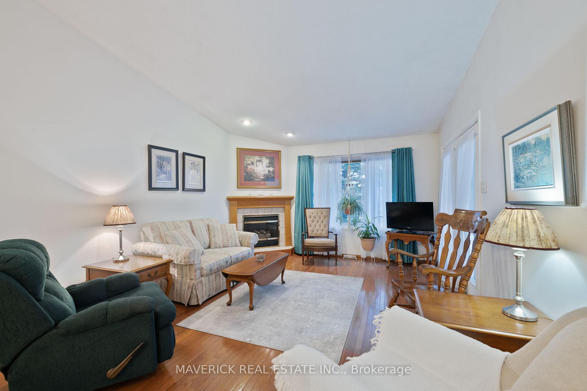 Photo 34 of 98 Carrie Crescent, St. Thomas — HOMEH