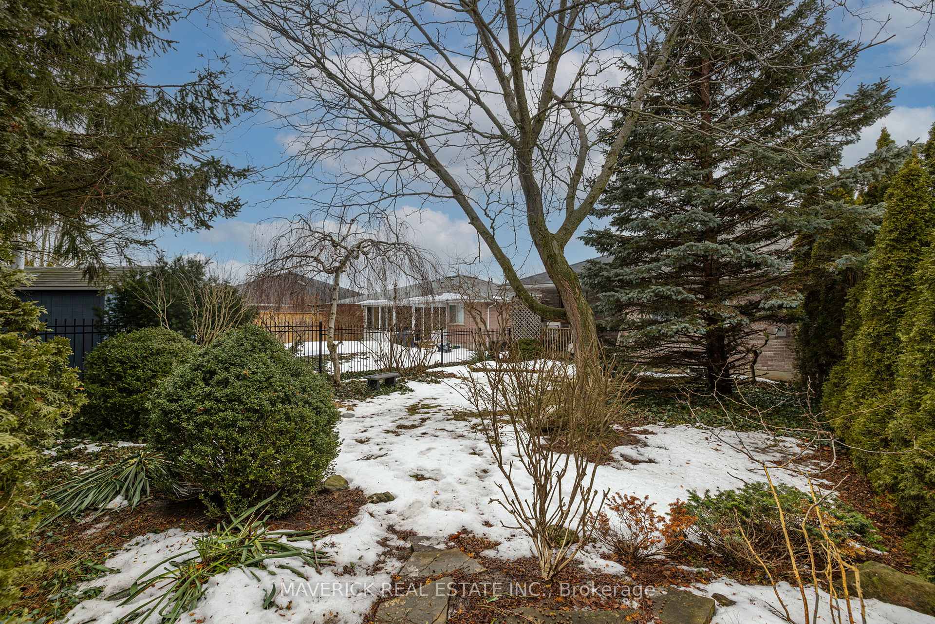 Photo 71 of 98 Carrie Crescent, St. Thomas — HOMEH