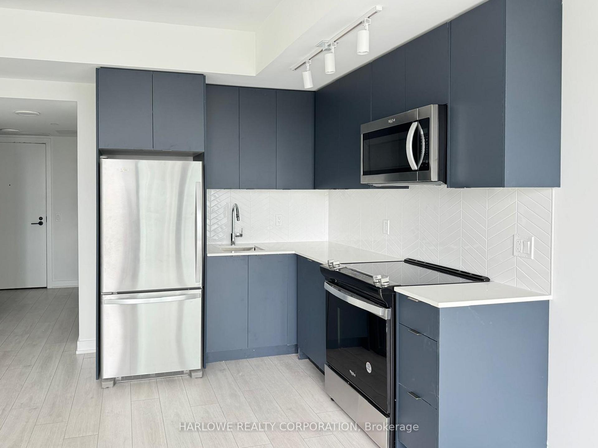 Front of Unit 418 B, 1604 Charles Street