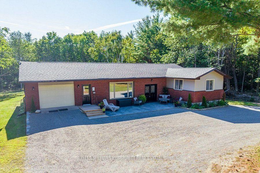 Photo 2 of 1081 Birchview Road, Douro-Dummer — HOMEH