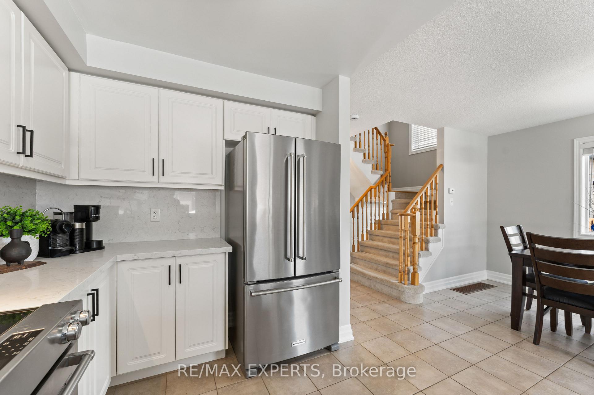 Photo 11 of 20 Aida Court, Caledon, Bolton West — HOMEH
