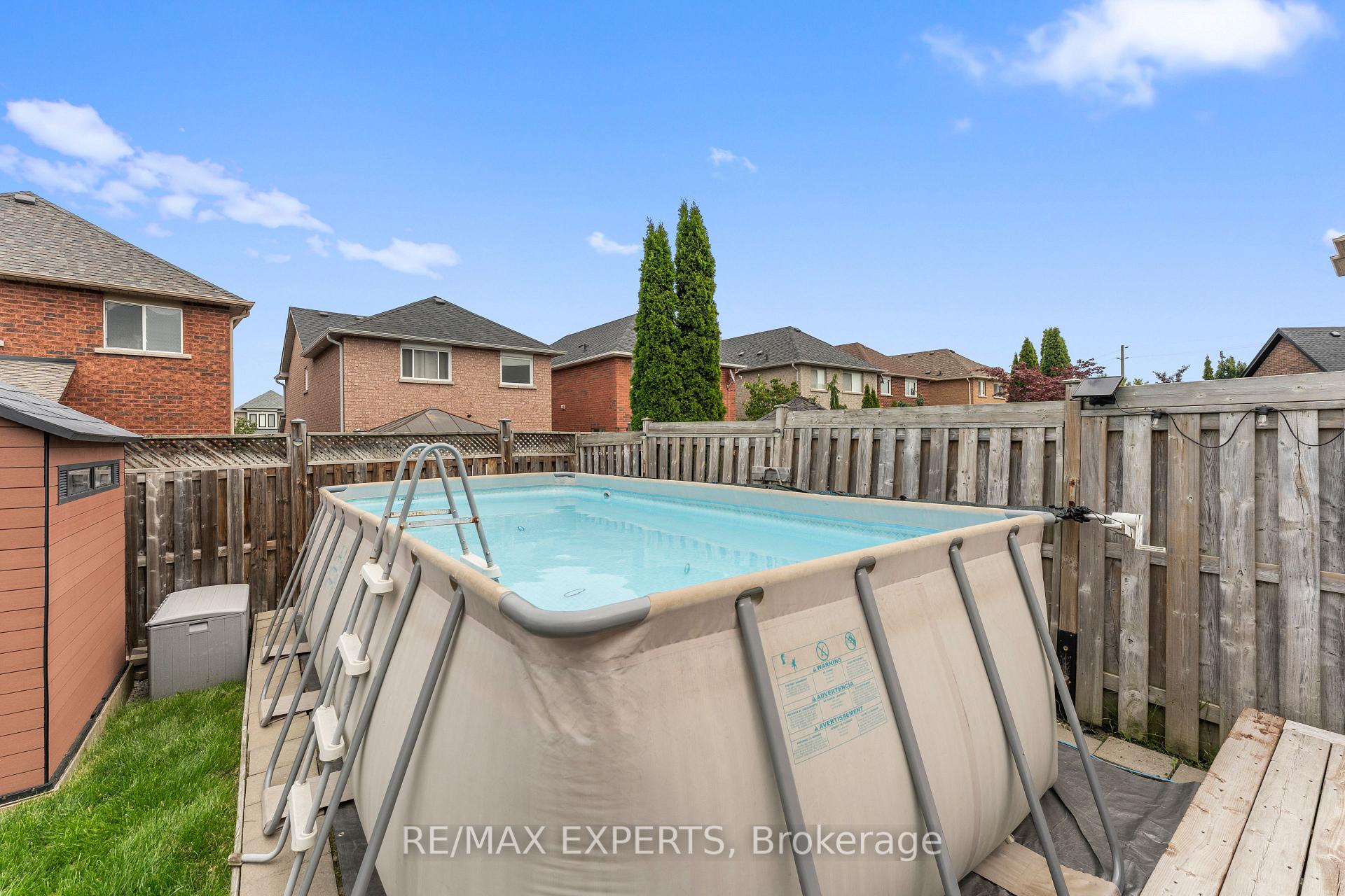 Photo 30 of 20 Aida Court, Caledon, Bolton West — HOMEH