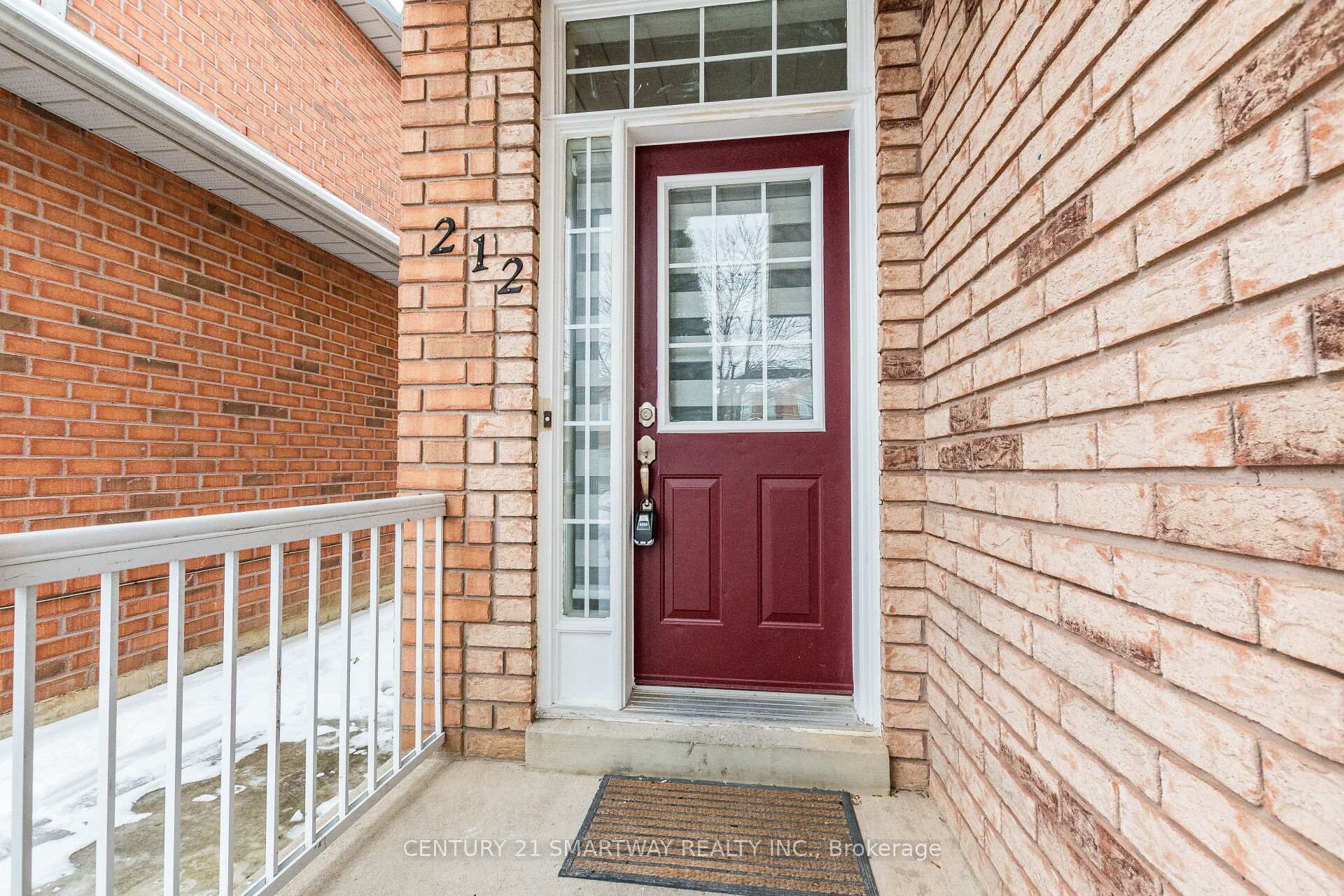 Photo 3 of 212 Twin Pines Crescent, Brampton, Northwest Sandalwood Parkway — HOMEH