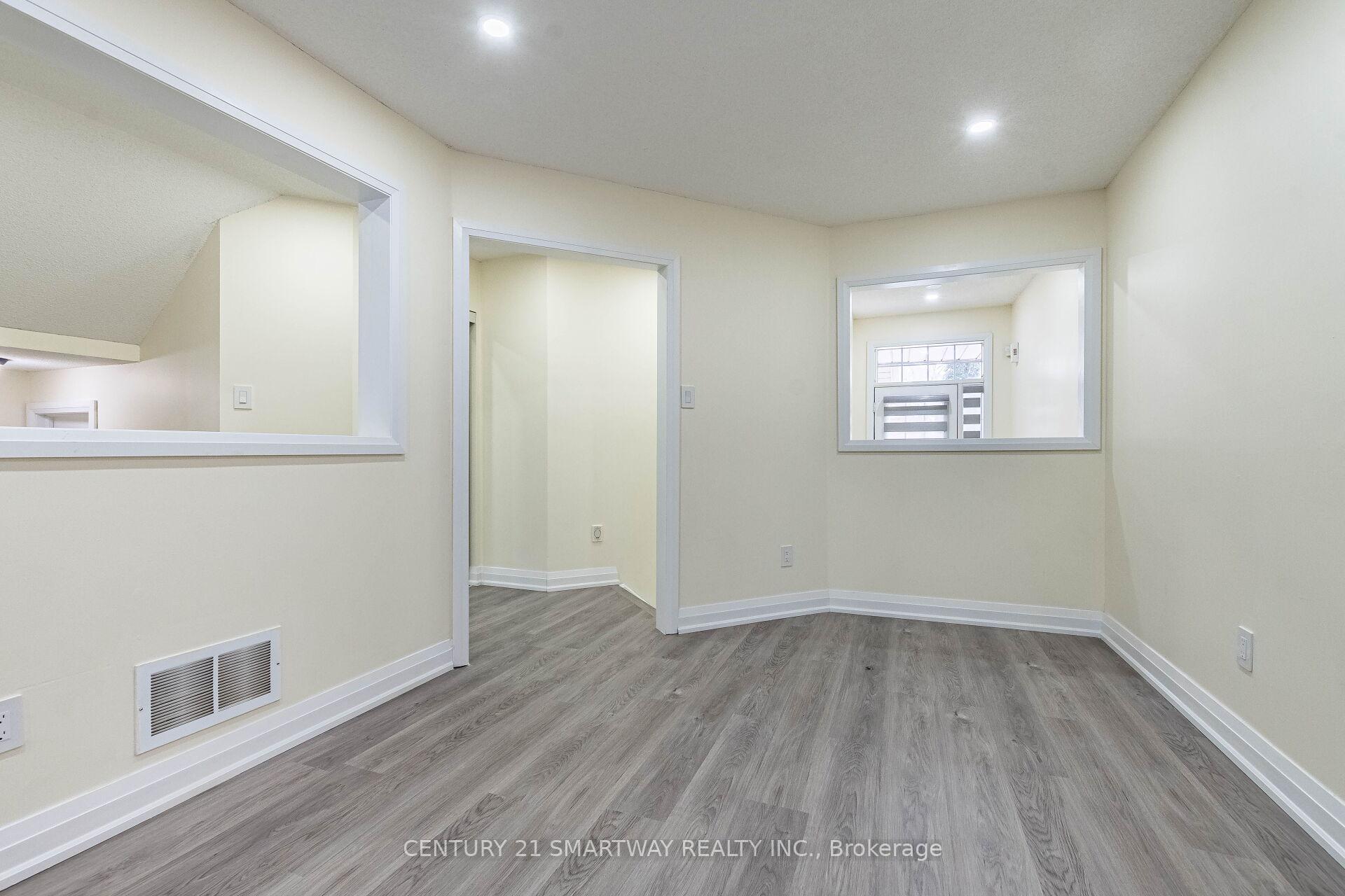 Photo 10 of 212 Twin Pines Crescent, Brampton, Northwest Sandalwood Parkway — HOMEH